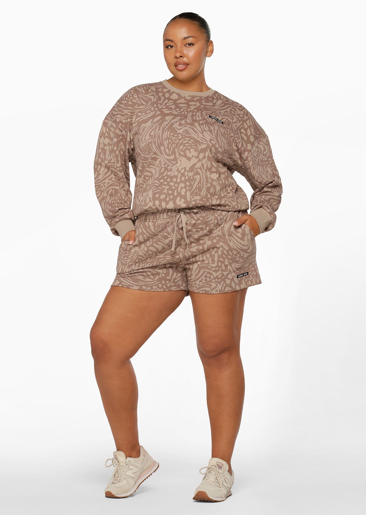 Lorna Jane Abstract Sweat Shorts - Sandstone Abstract Print