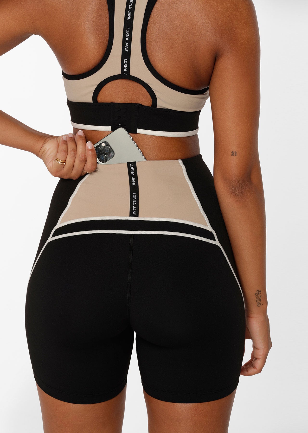 Lorna Jane Amplify Bonded Pocket Bike Shorts - Black