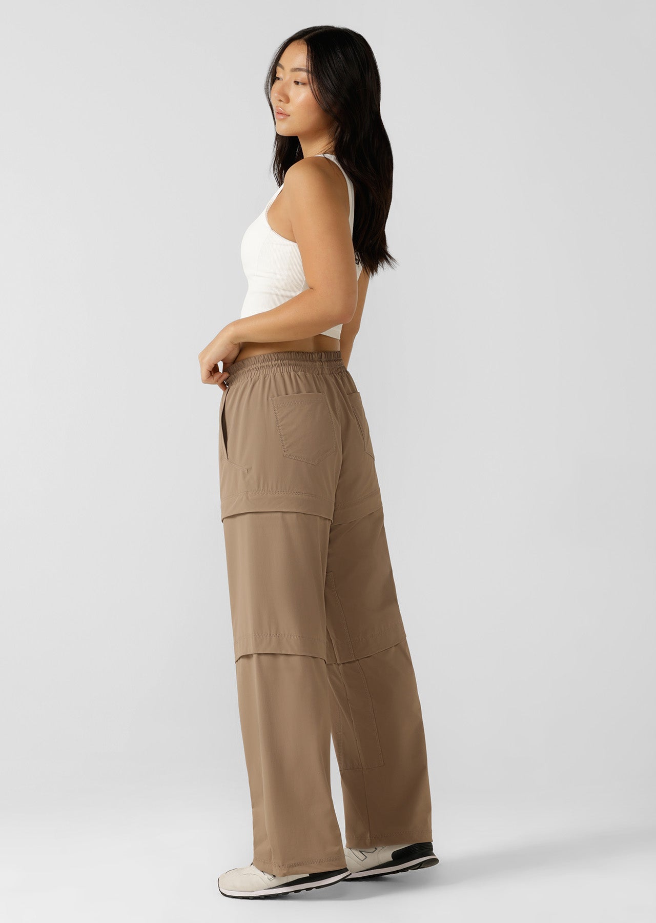 Lorna Jane Zip Off Anti-Abrasion Phone Pocket Cargo Pants - Bone