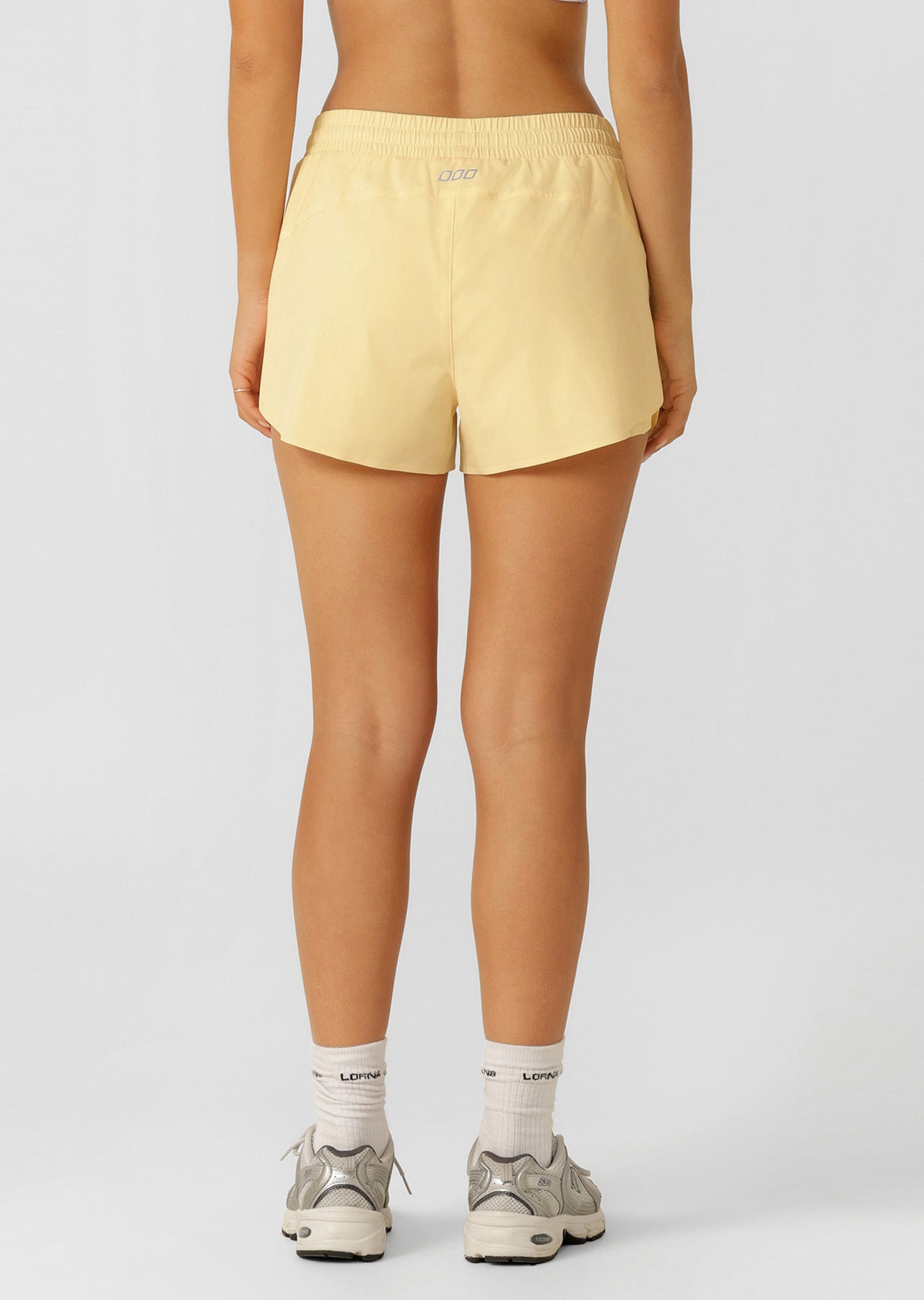 Lorna Jane Lightspeed Phone Pocket Run Shorts - Lemon Cream