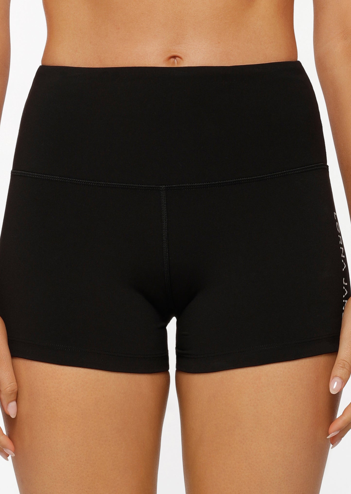 Lorna Jane Lotus No Chafe Phone Pocket 9cm Bike Shorts - Recycled Black