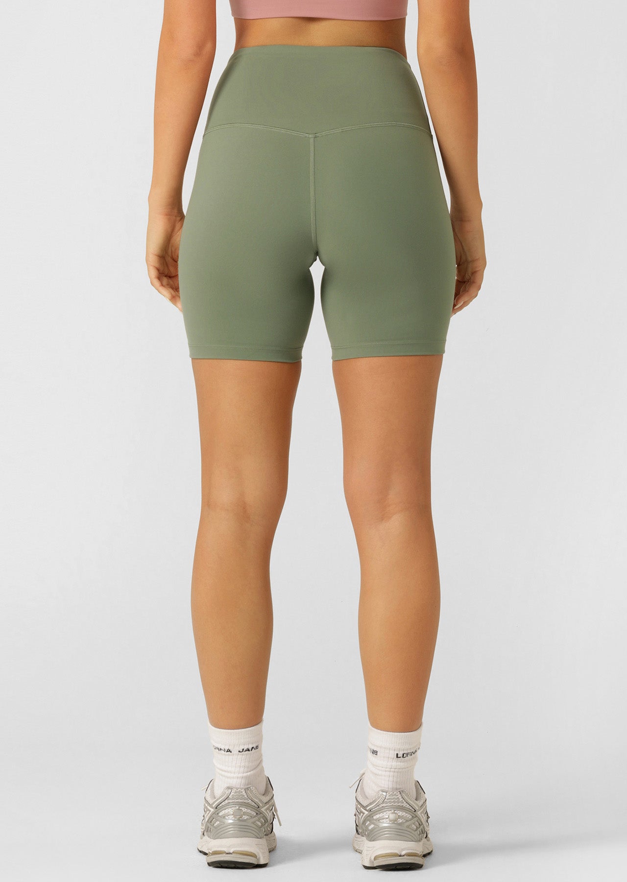 Lorna Jane Lotus No Chafe Phone Pocket 16cm Bike Shorts - Light Khaki