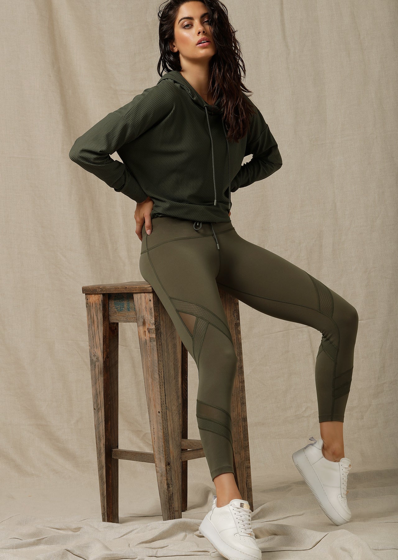 Lorna Jane Edge Core Ankle Biter Tight - Dark Safari