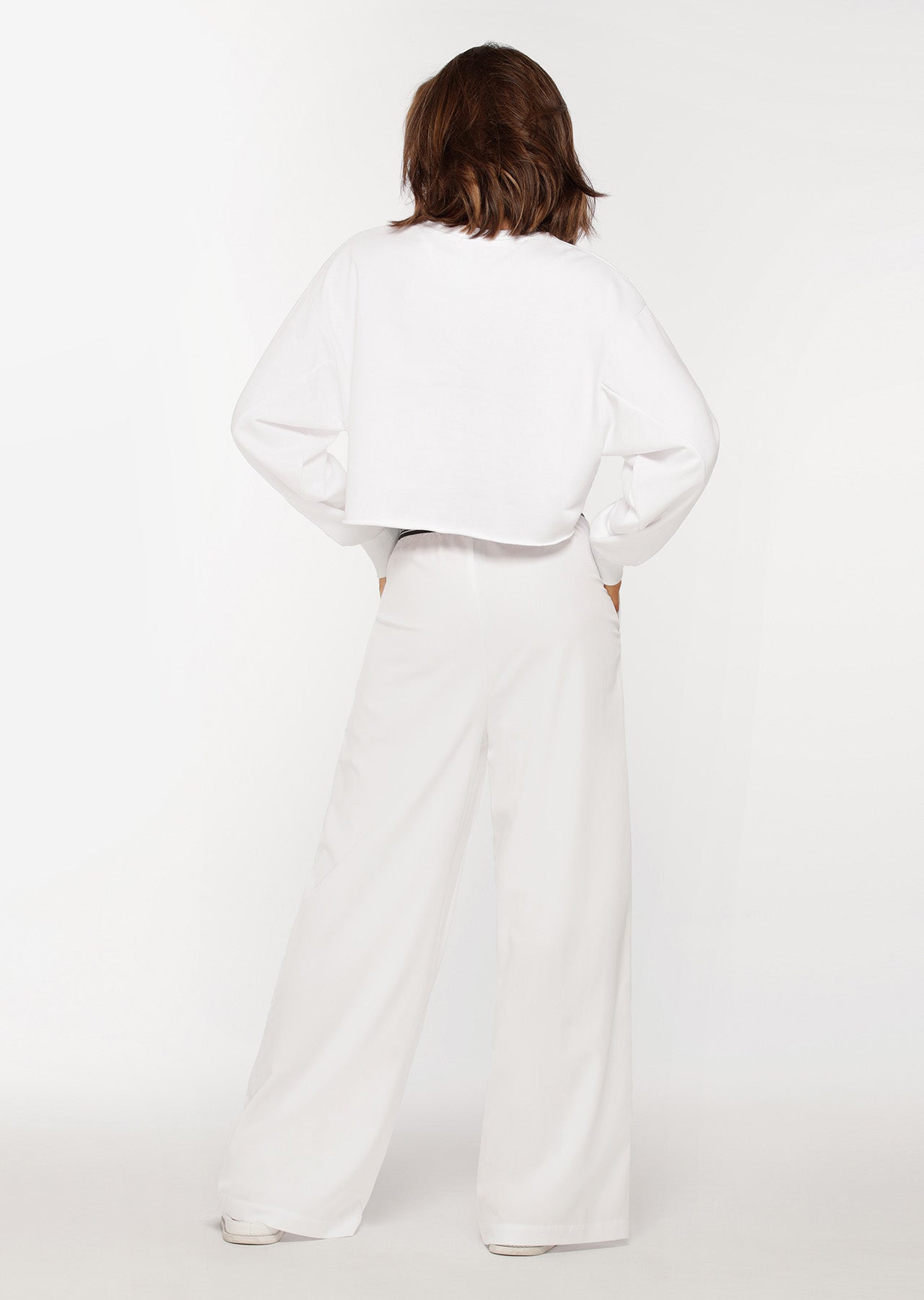 Lorna Jane Icon Cropped Sweat - White