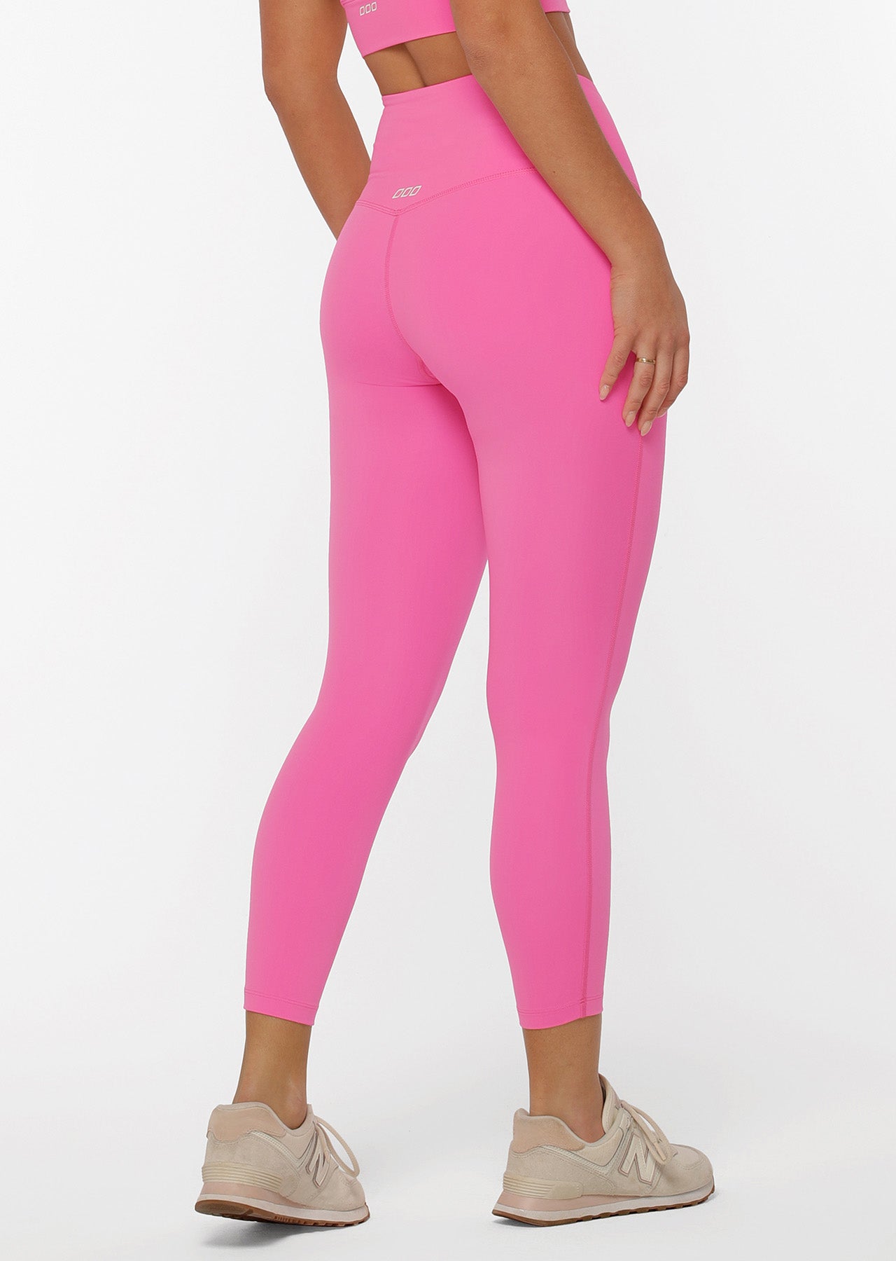 Lorna Jane Lotus No Chafe Ankle Biter Leggings - Milkshake