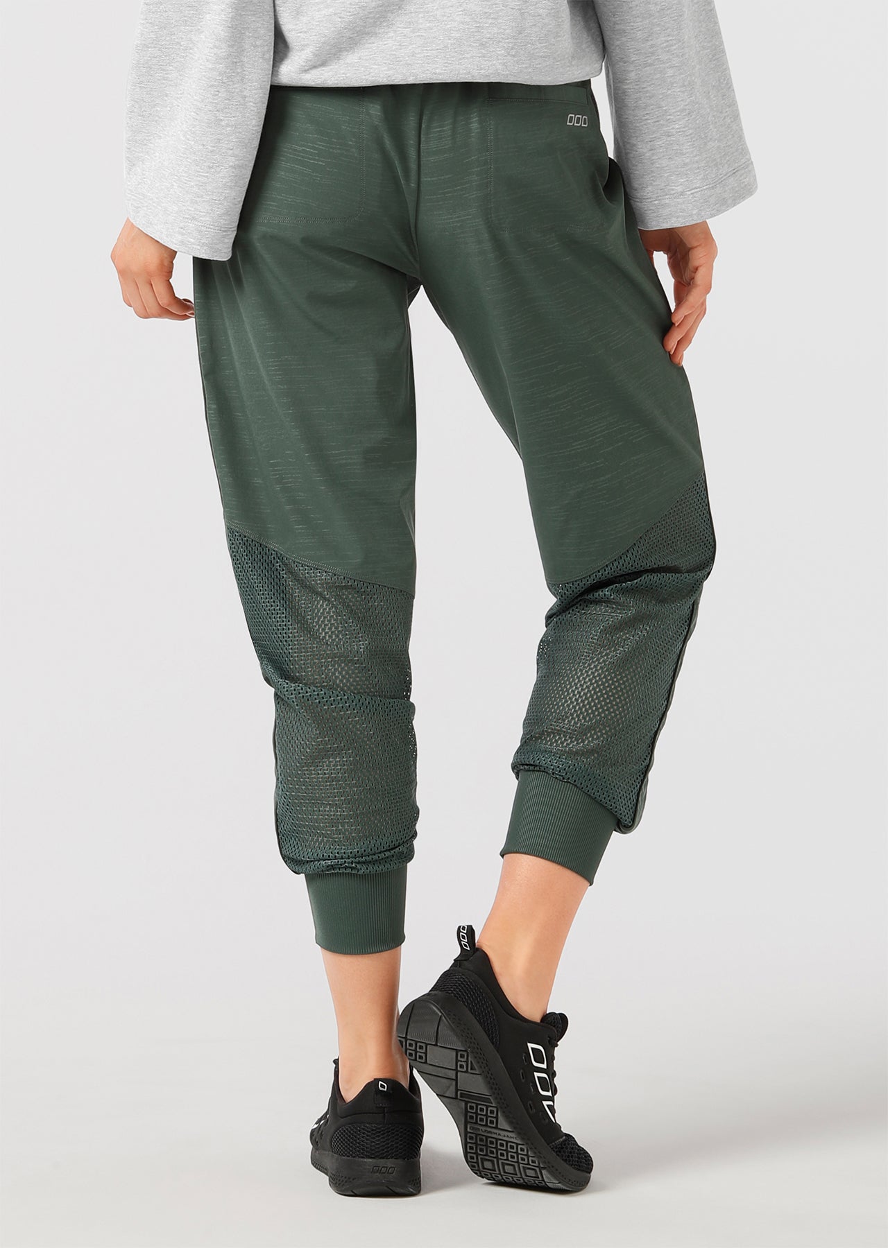 Lorna Jane Roam Free Active Pants - Military