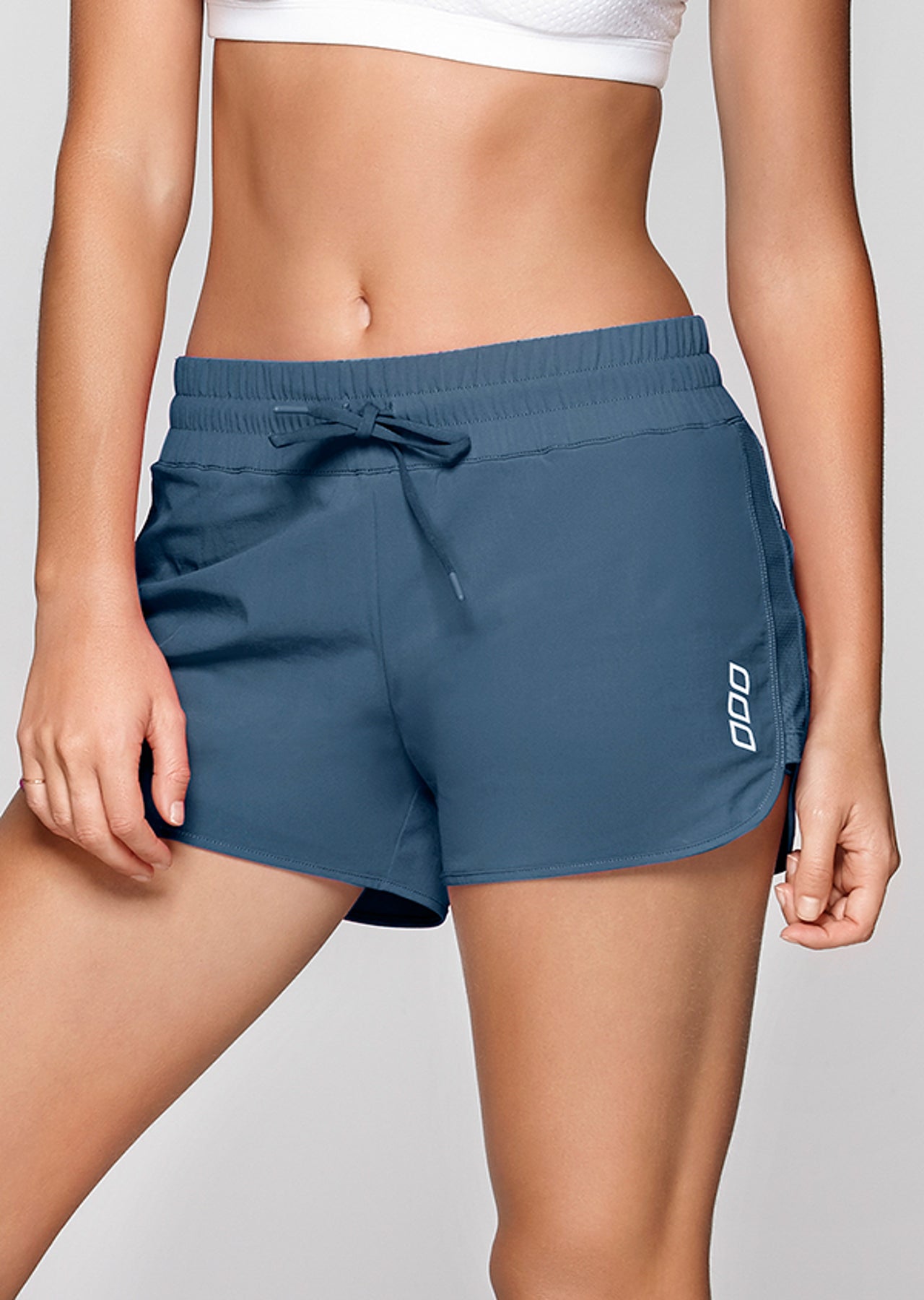 Lorna Jane Triple Play Run Shor - Powder Grey