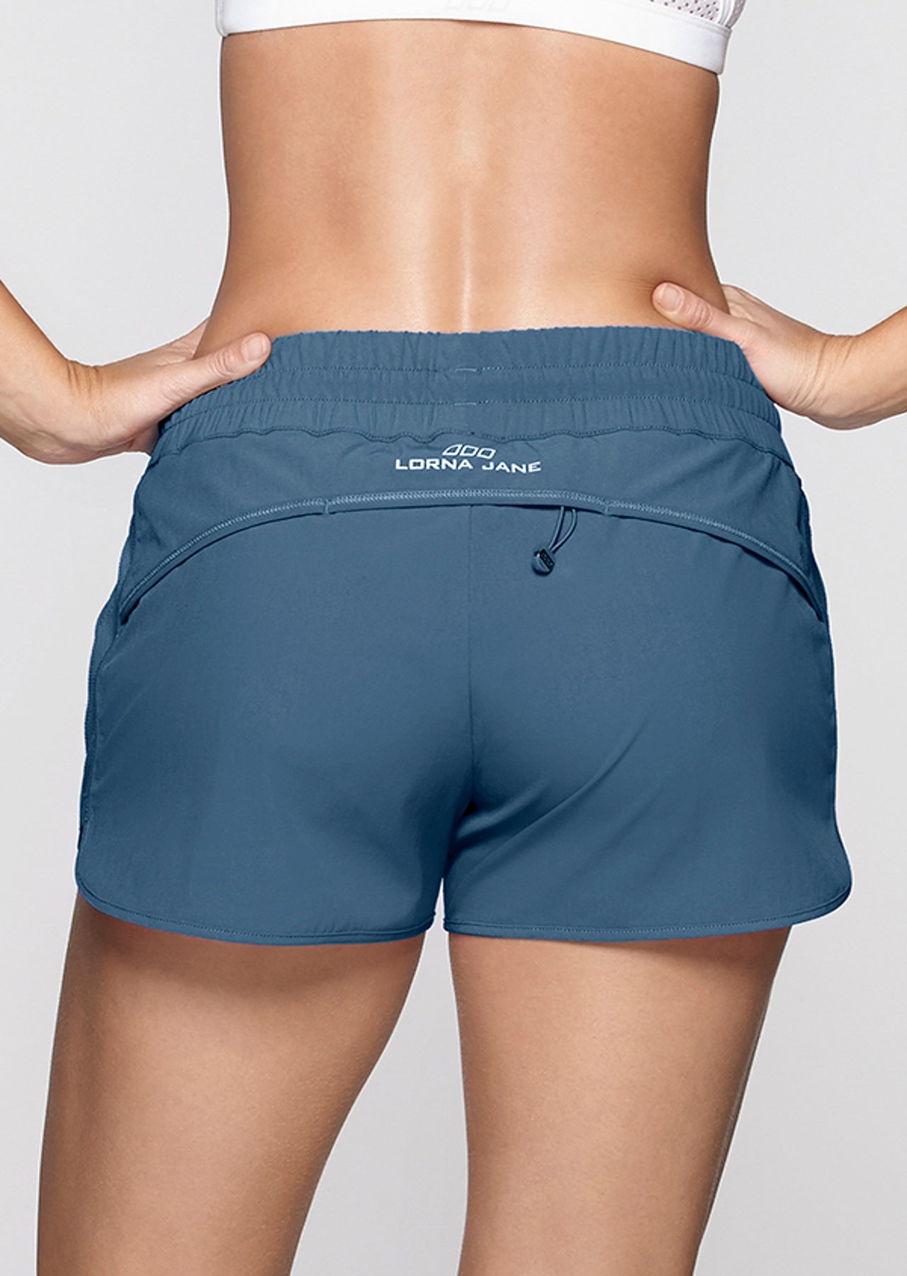 Lorna Jane Triple Play Run Shor - Powder Grey