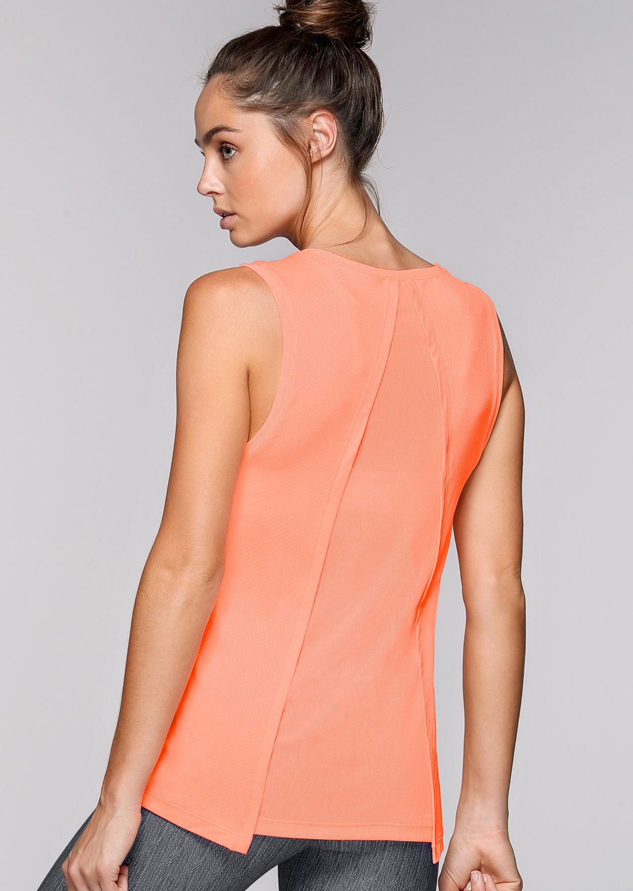 Lorna Jane Valencia Excel Tank - Neon Peach Melba