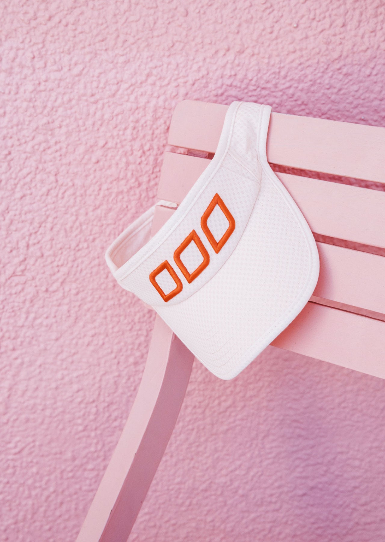 Lorna Jane Ventilation Visor - Dream Pink
