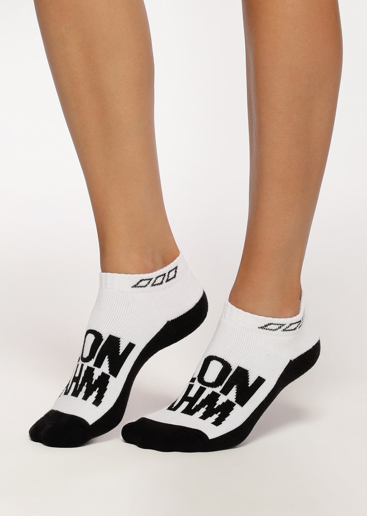 Lorna Jane Why Not Iconic Socks - Black/White