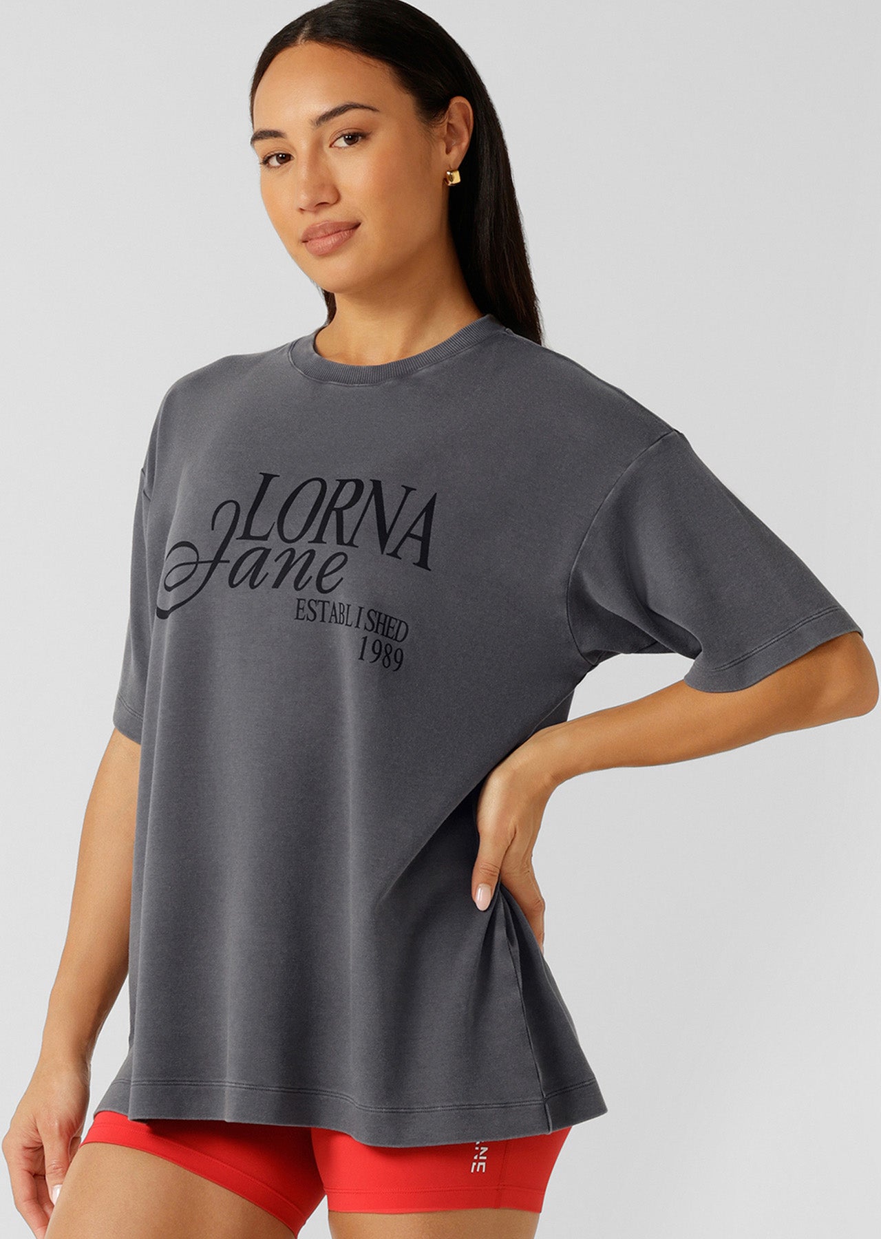 Lorna Jane Never Give Up Washed Boyfriend T-Shirt - Washed Titanium