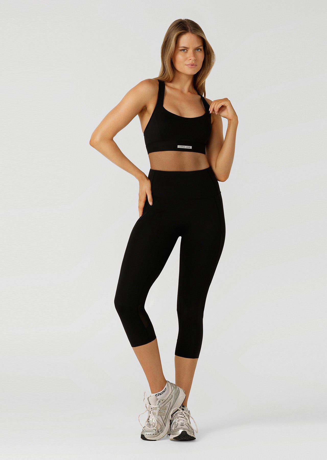 Lorna Jane Outline 7/8 Leggings - Black