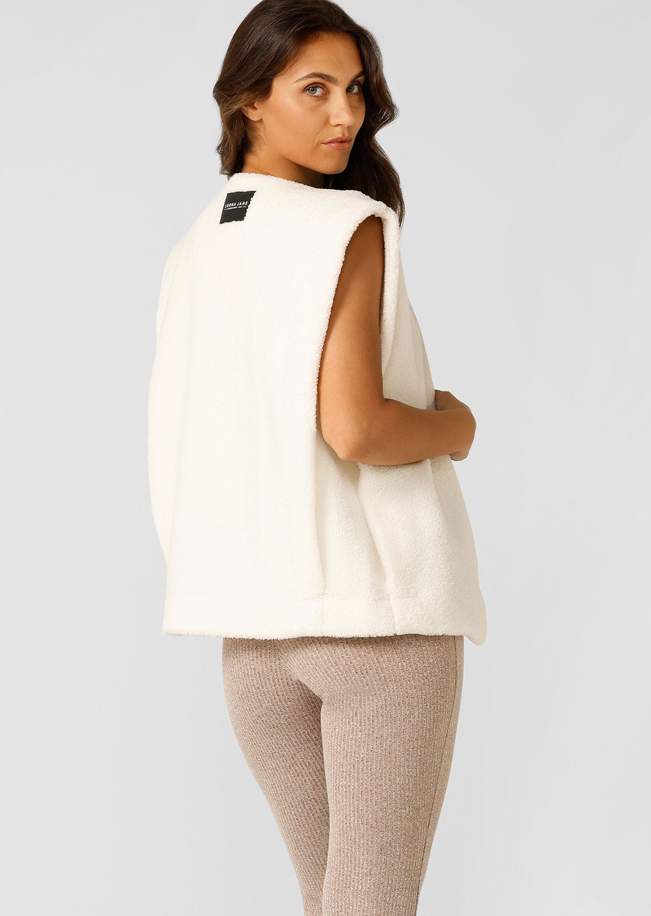 Lorna Jane Horizon Sherpa Vest - Porcelain