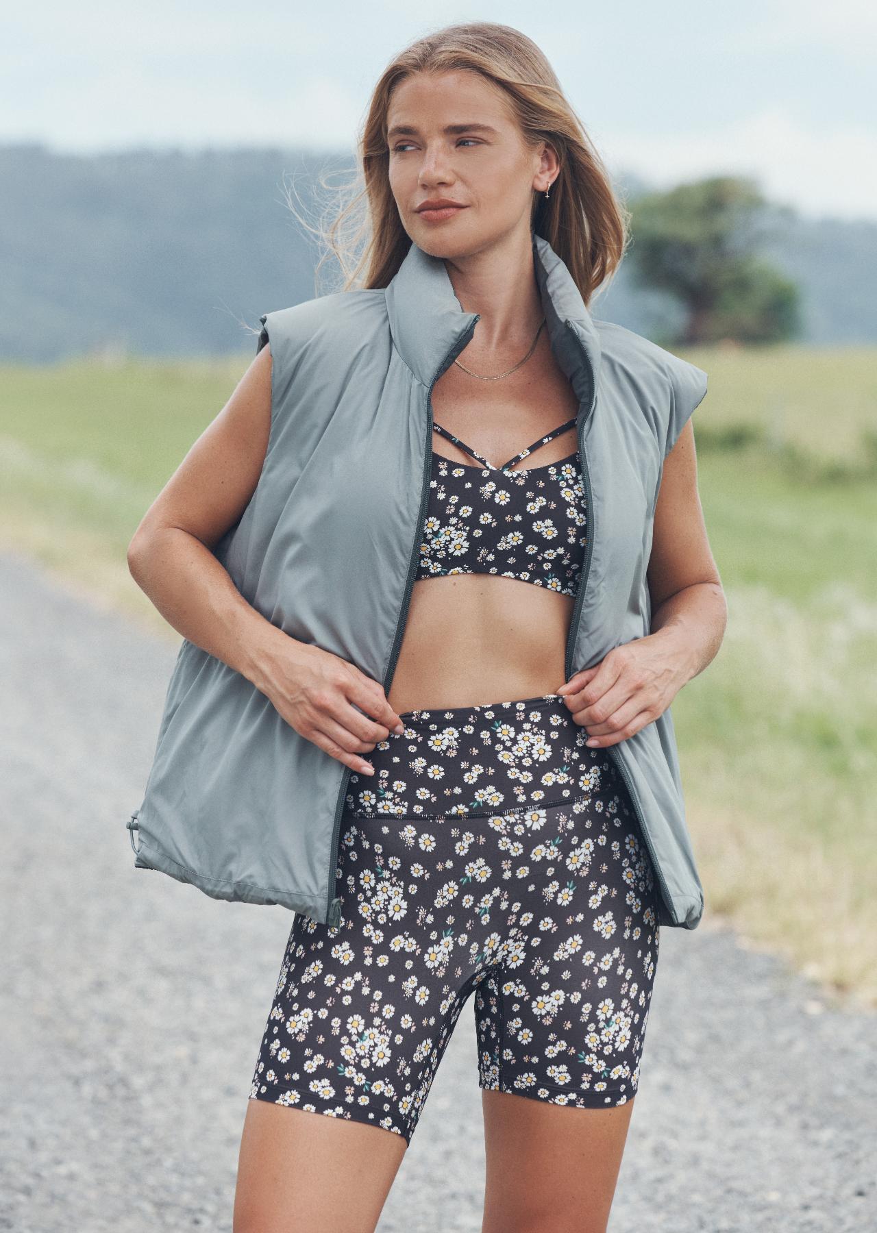 Lorna Jane Ditsy Daisy 12cm Booty Bike Shorts - Ditsy Daisy Print