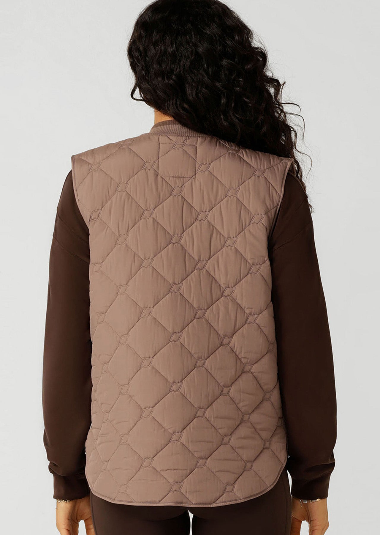 Lorna Jane Iconic Quilted Longline Vest - Bone