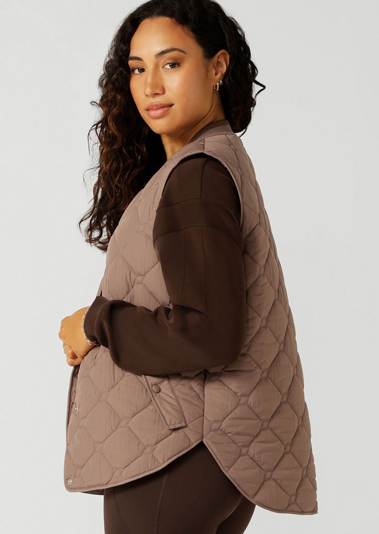 Lorna Jane Iconic Quilted Longline Vest - Bone