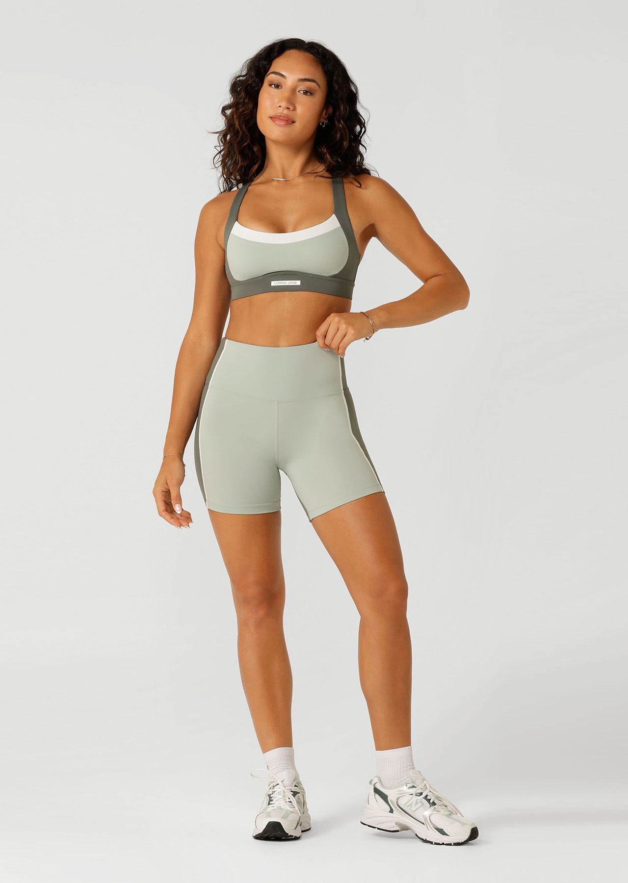 Lorna Jane Go The Distance Sports Bra - Agave Green