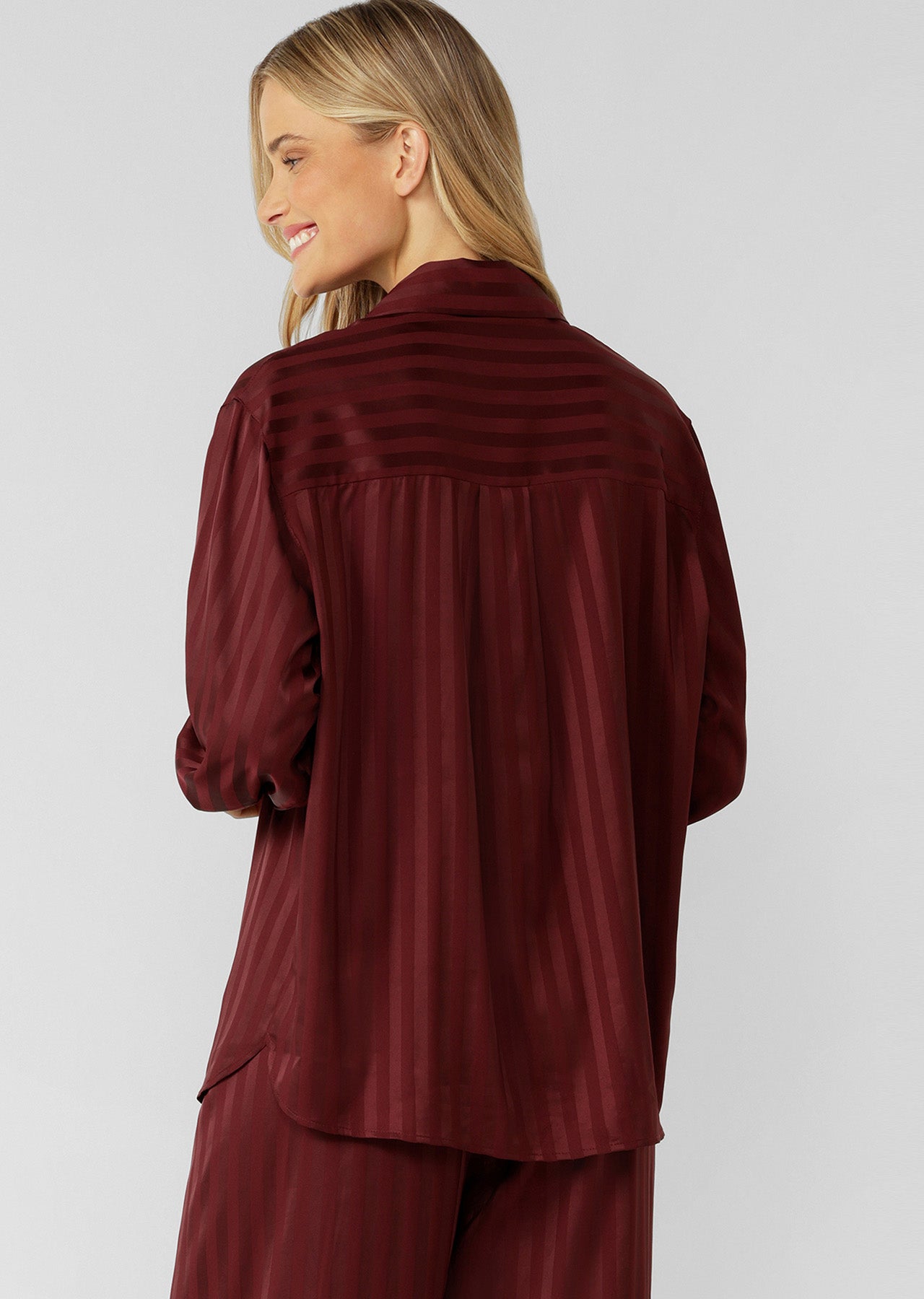 Lorna Jane After Hours Long Sleeve Sleep Shirt - Cranberry