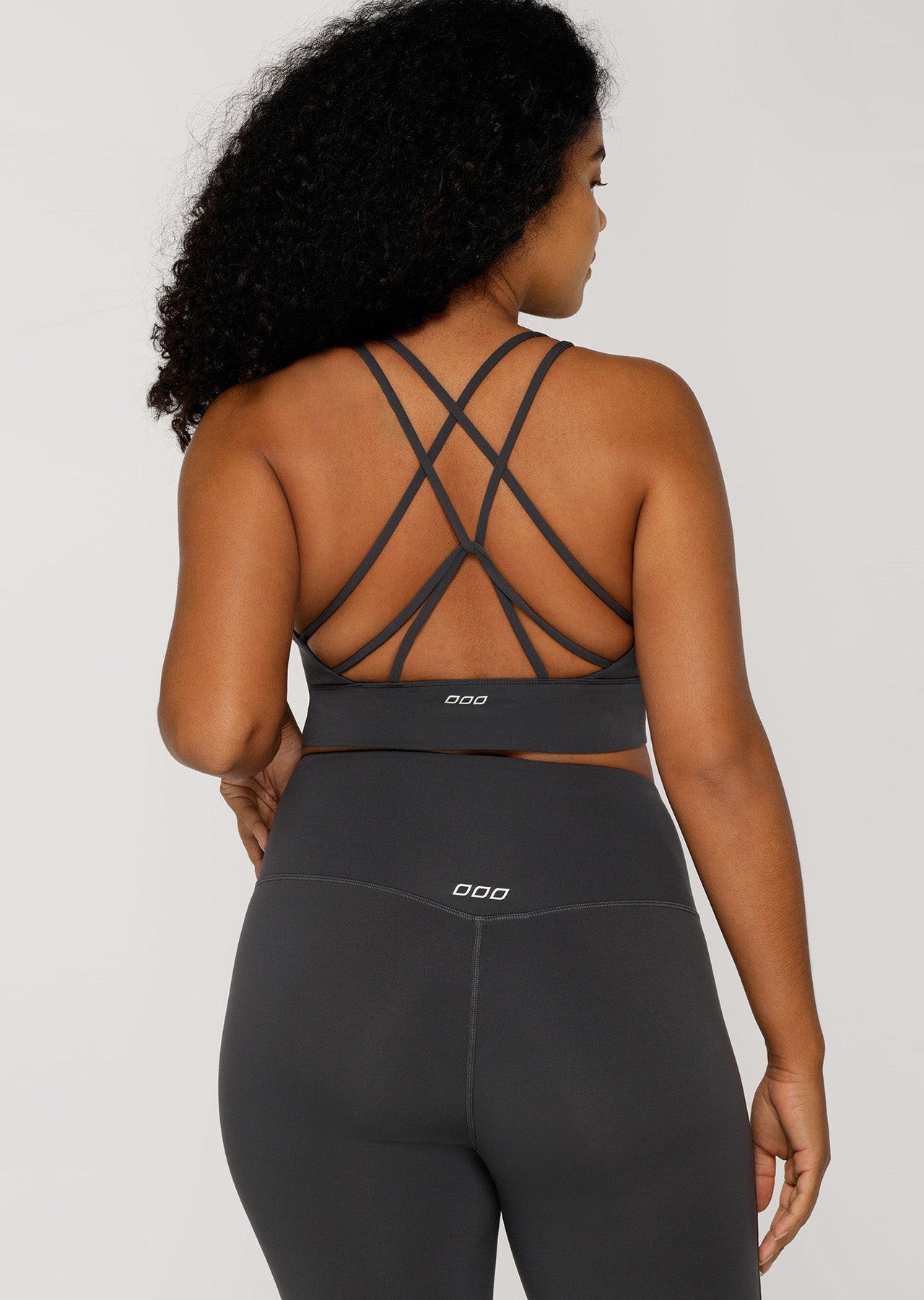 Lorna Jane Lotus Longline Sports Bra - Titanium