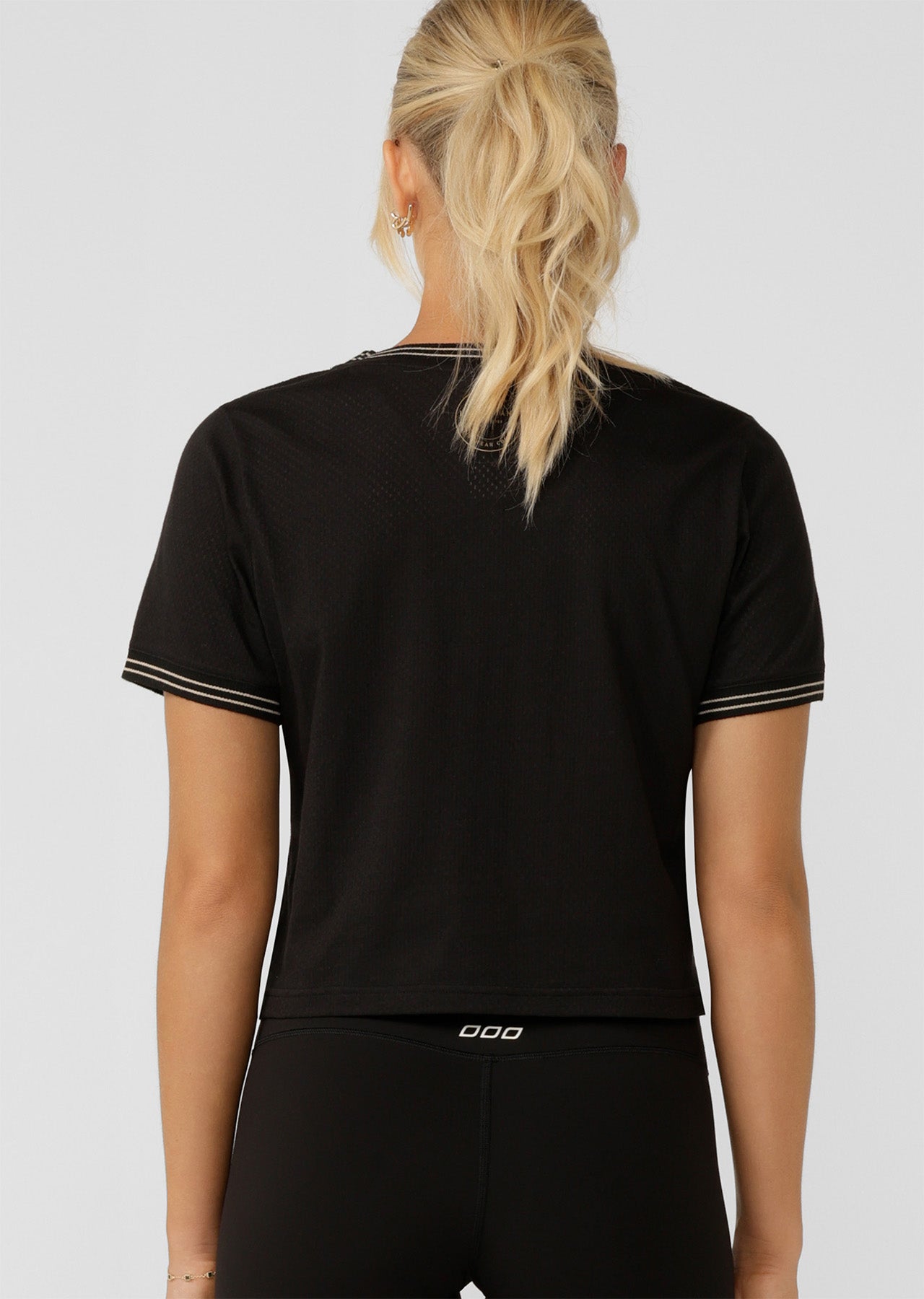 Lorna Jane Slam Dunk Mesh Cropped Tee - Black