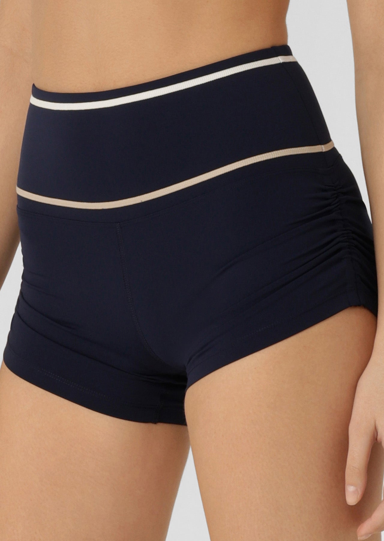 Lorna Jane Sunrise Circuit 9cm Bike Shorts - French Navy