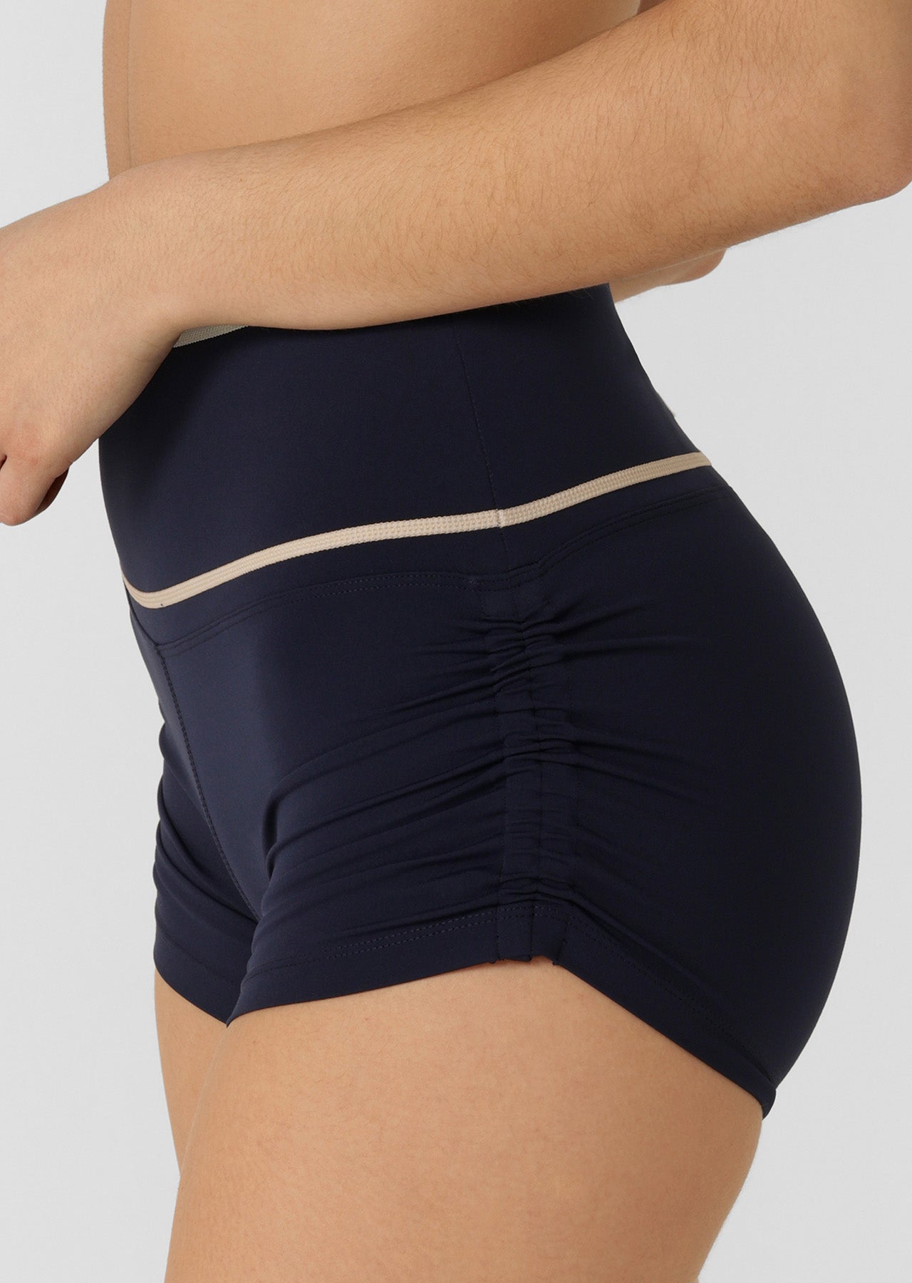 Lorna Jane Sunrise Circuit 9cm Bike Shorts - French Navy