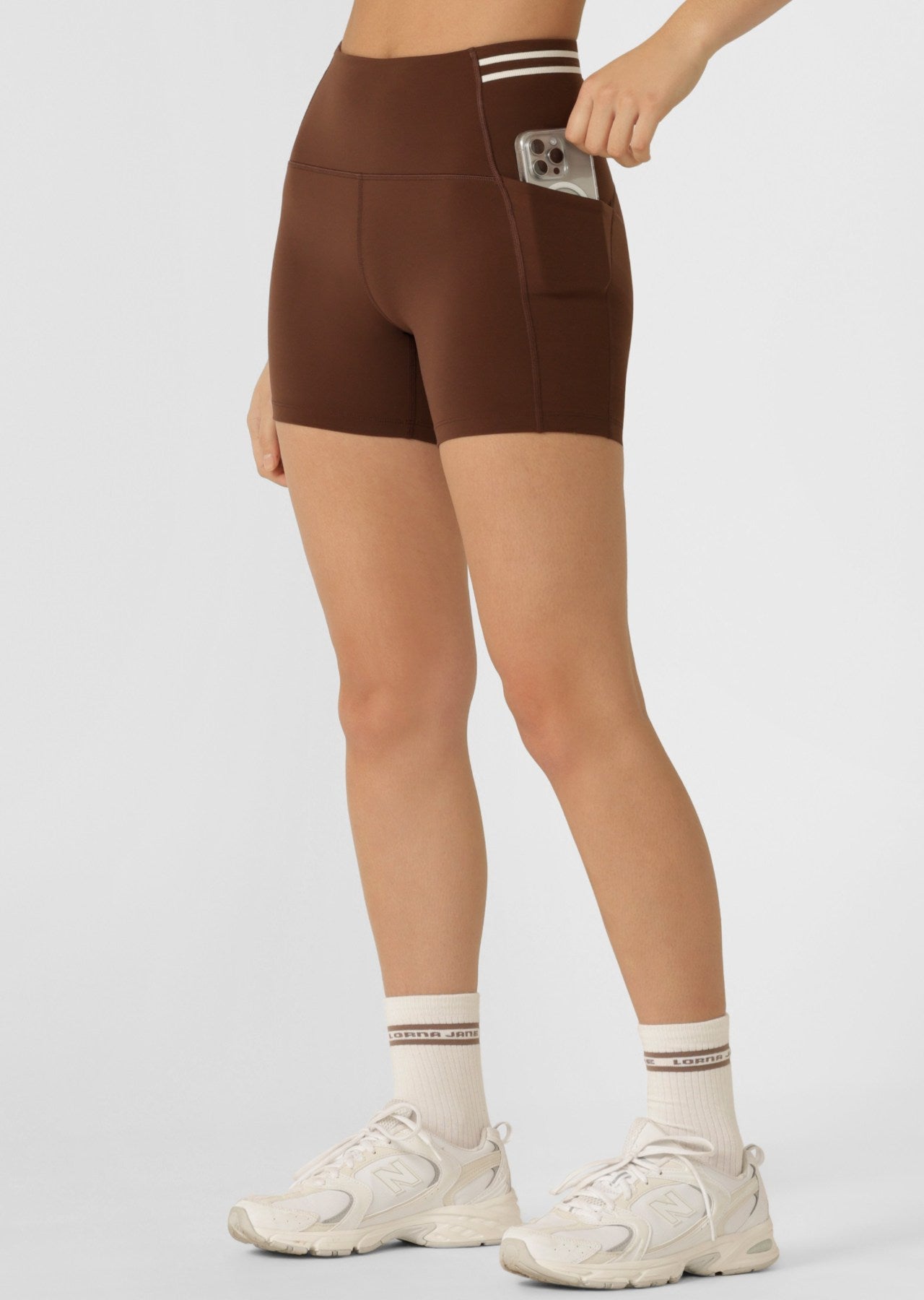 Lorna Jane Stash It All 3 Pocket 14cm Bike Shorts - Espresso