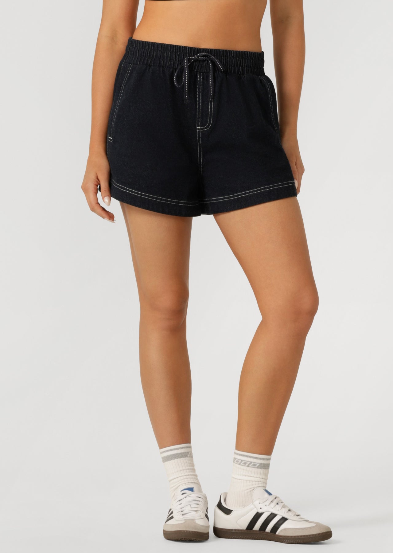 Lorna Jane Off Duty Denim Pull On Shorts - French Navy