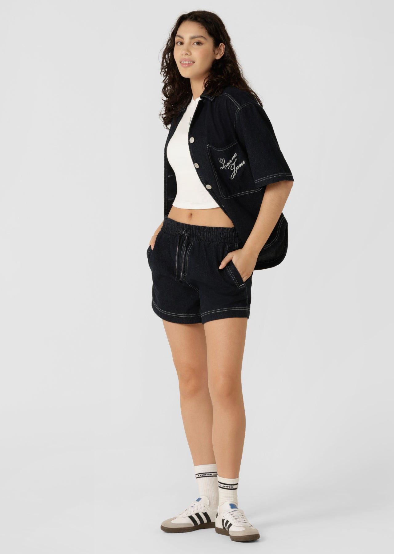 Lorna Jane Off Duty Denim Pull On Shorts - French Navy