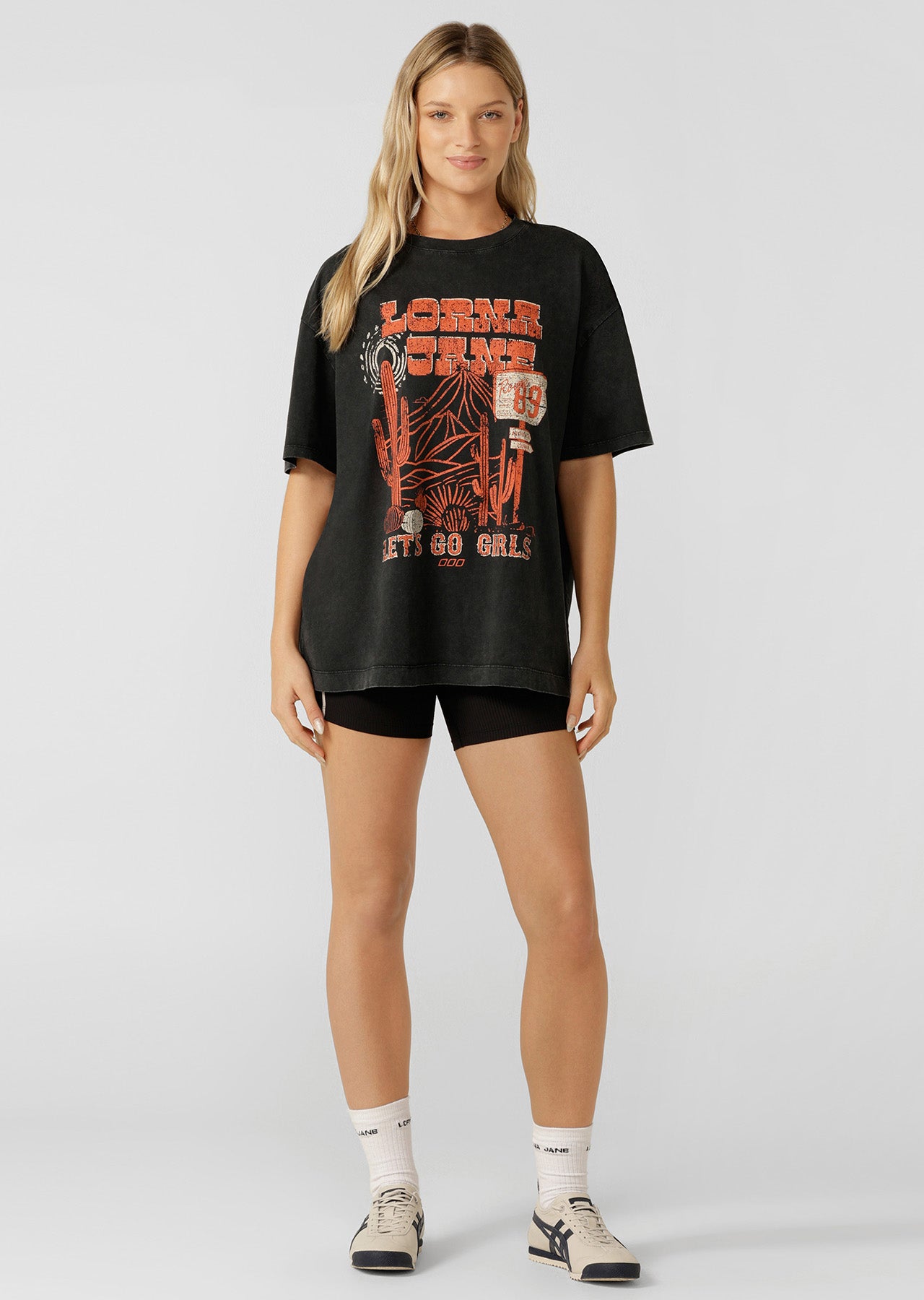 Lorna Jane Let's Go Girls Boyfriend T-Shirt - Washed Black