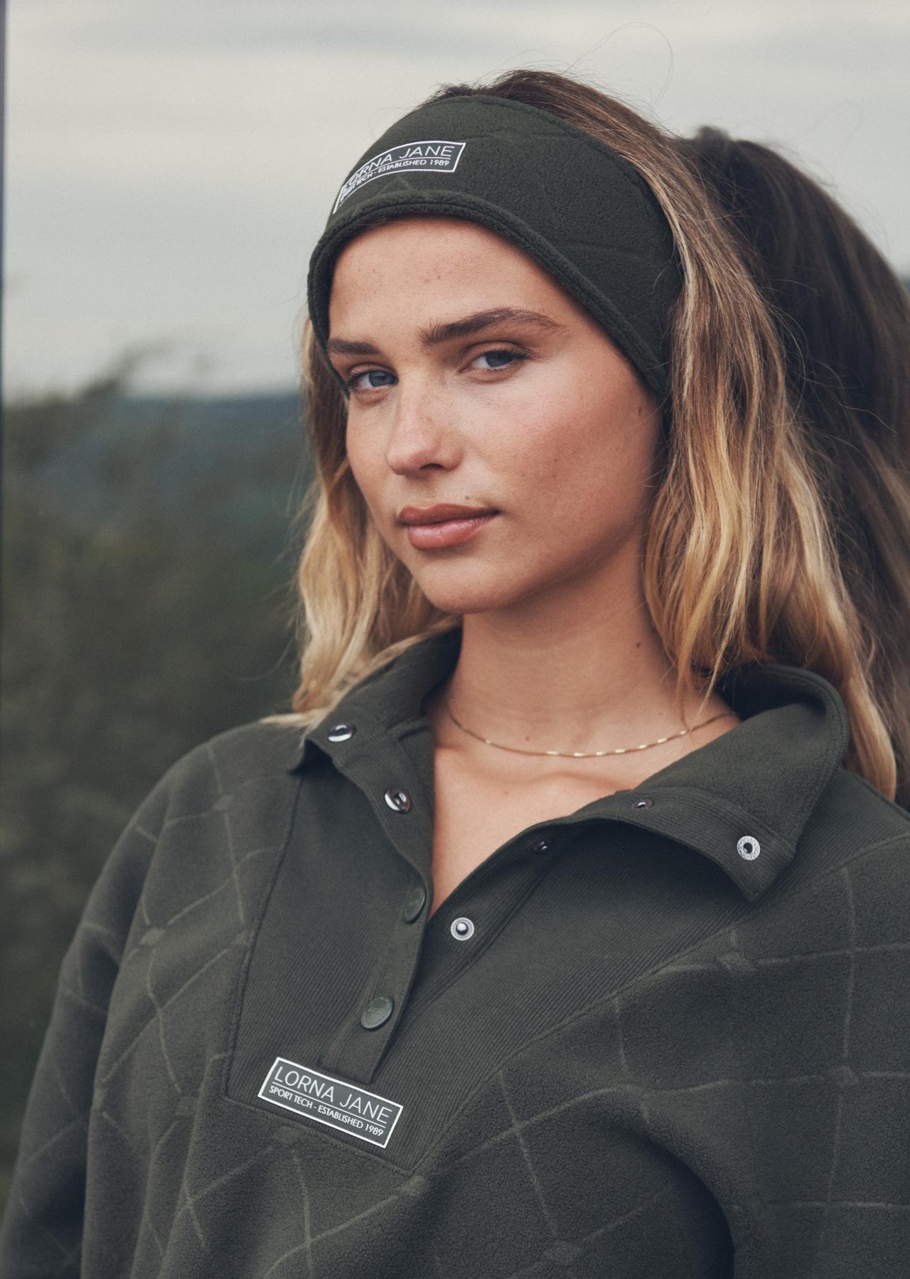 Lorna Jane Iconic Monogram Fleece Headband - Luxury Green