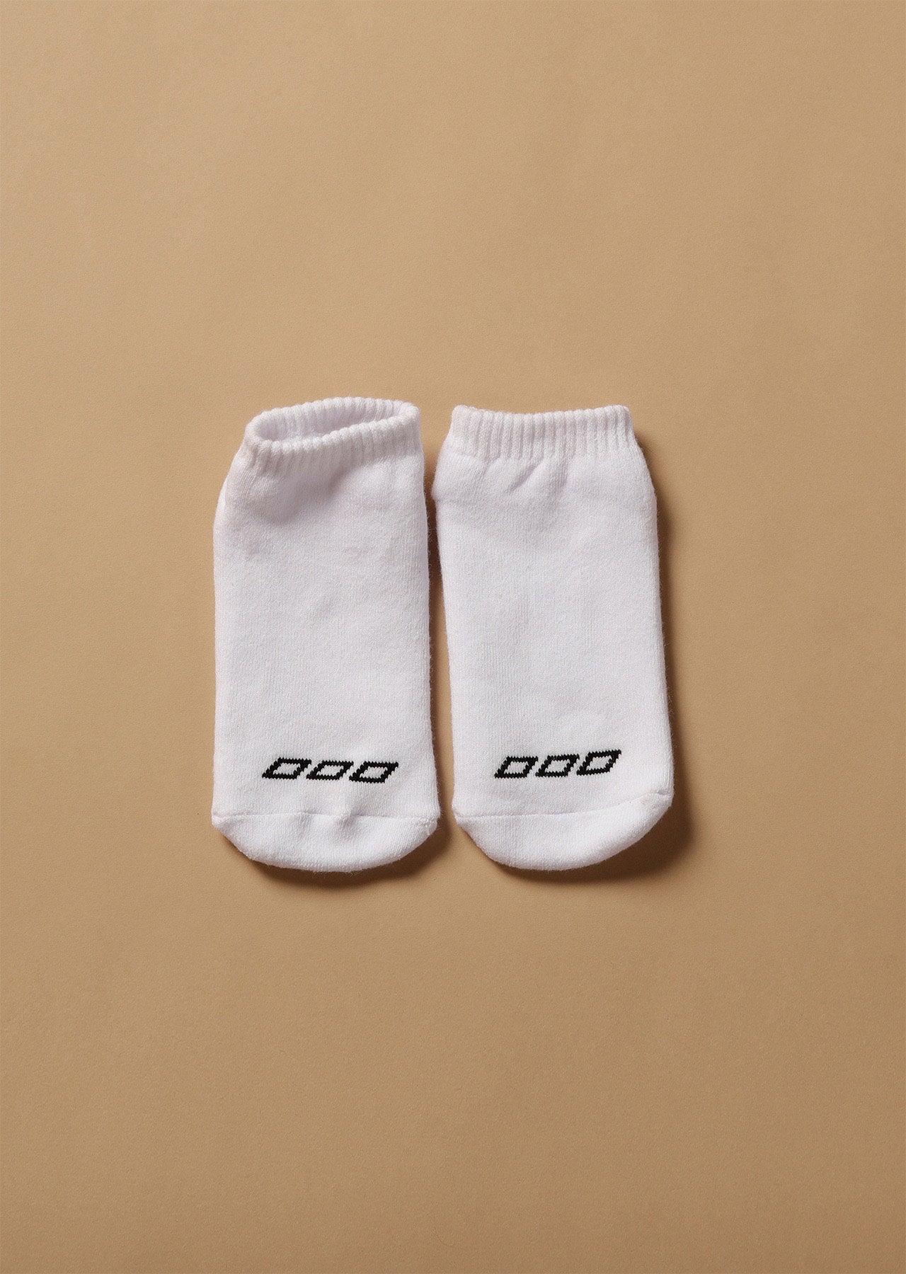 Lorna Jane Icon Pilates Grip Socks - White