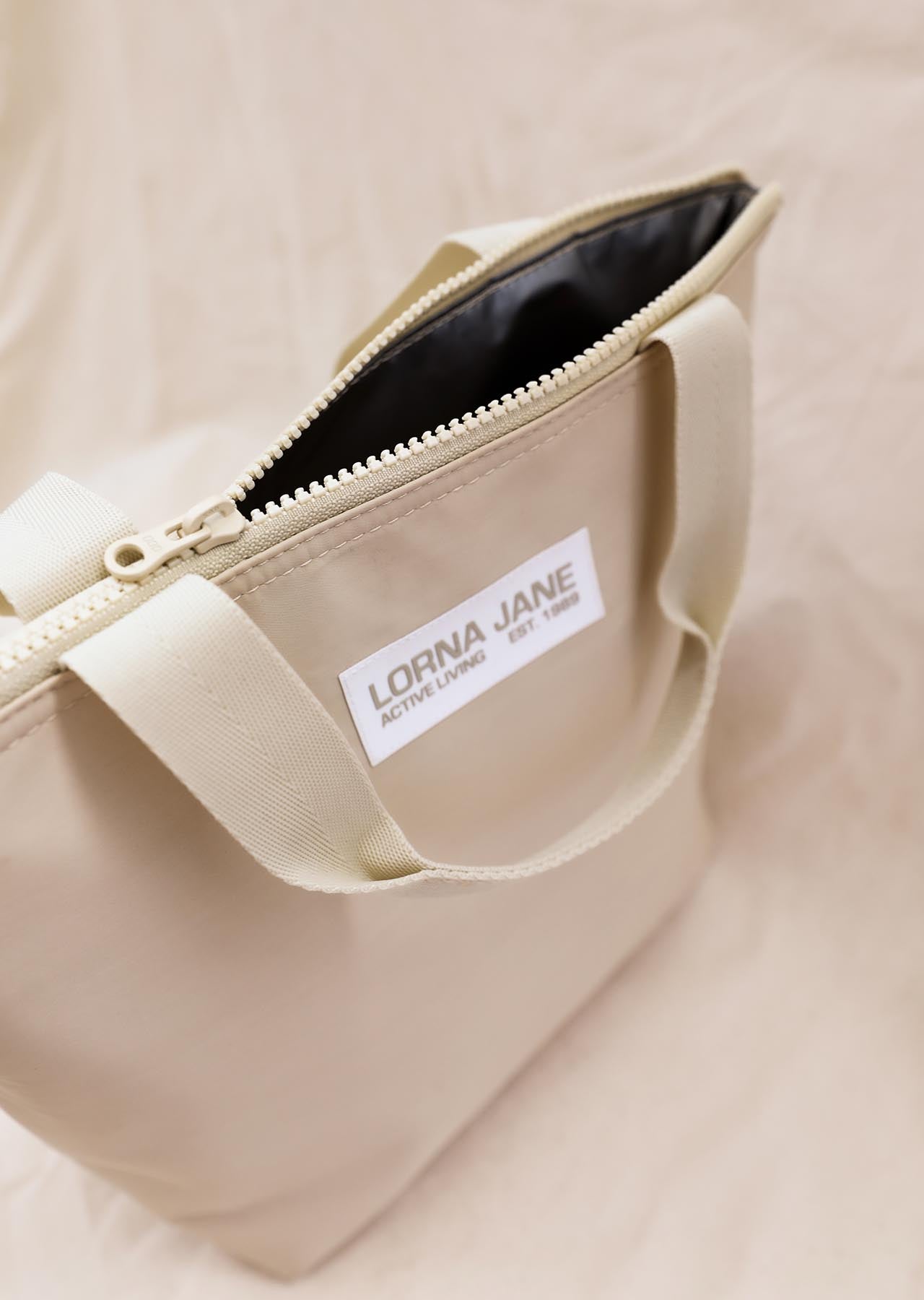 Lorna Jane Go To Insulated Lunch Tote - Neutral