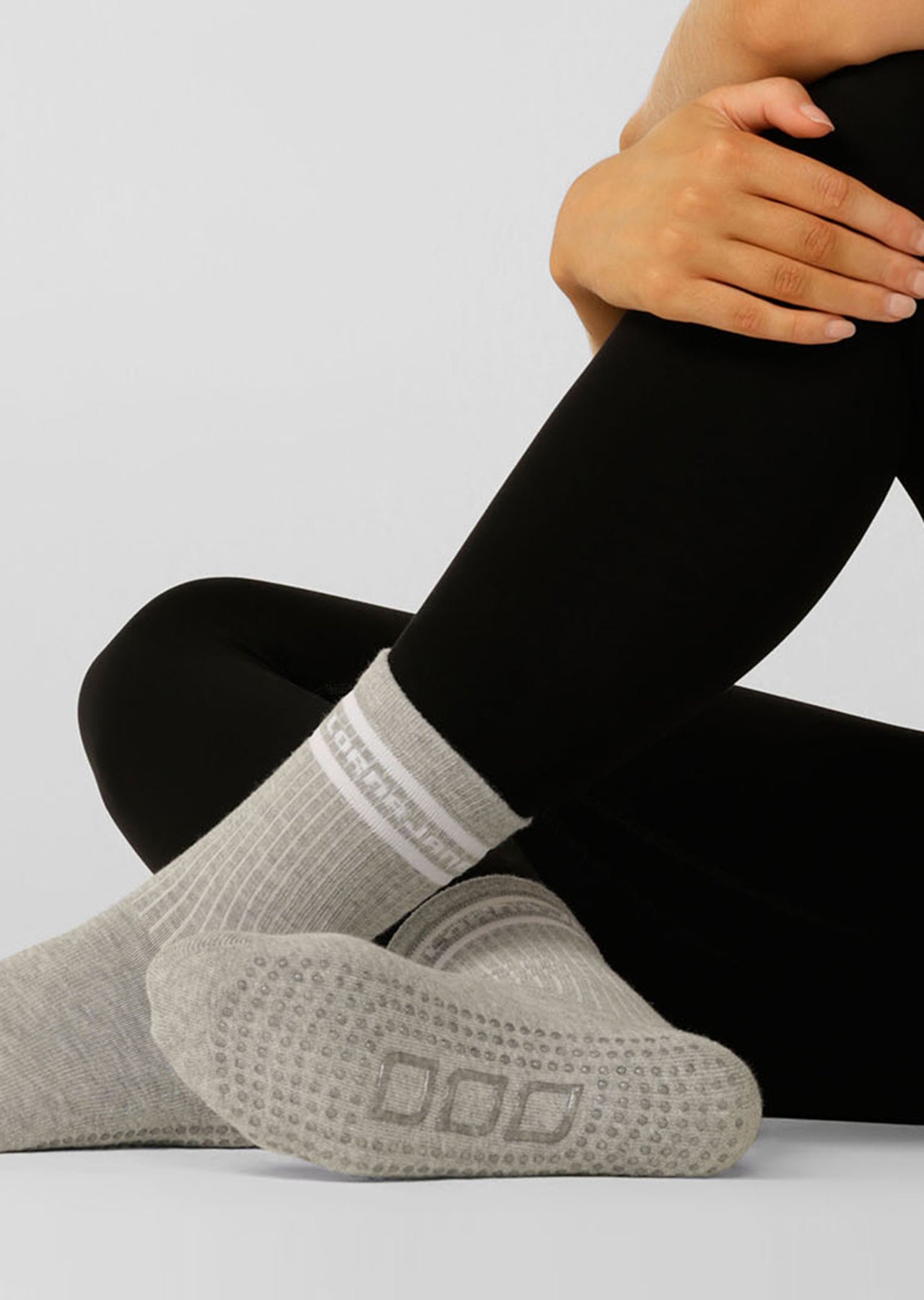 Lorna Jane Pilates Grip Crew Socks - Grey Marl/White