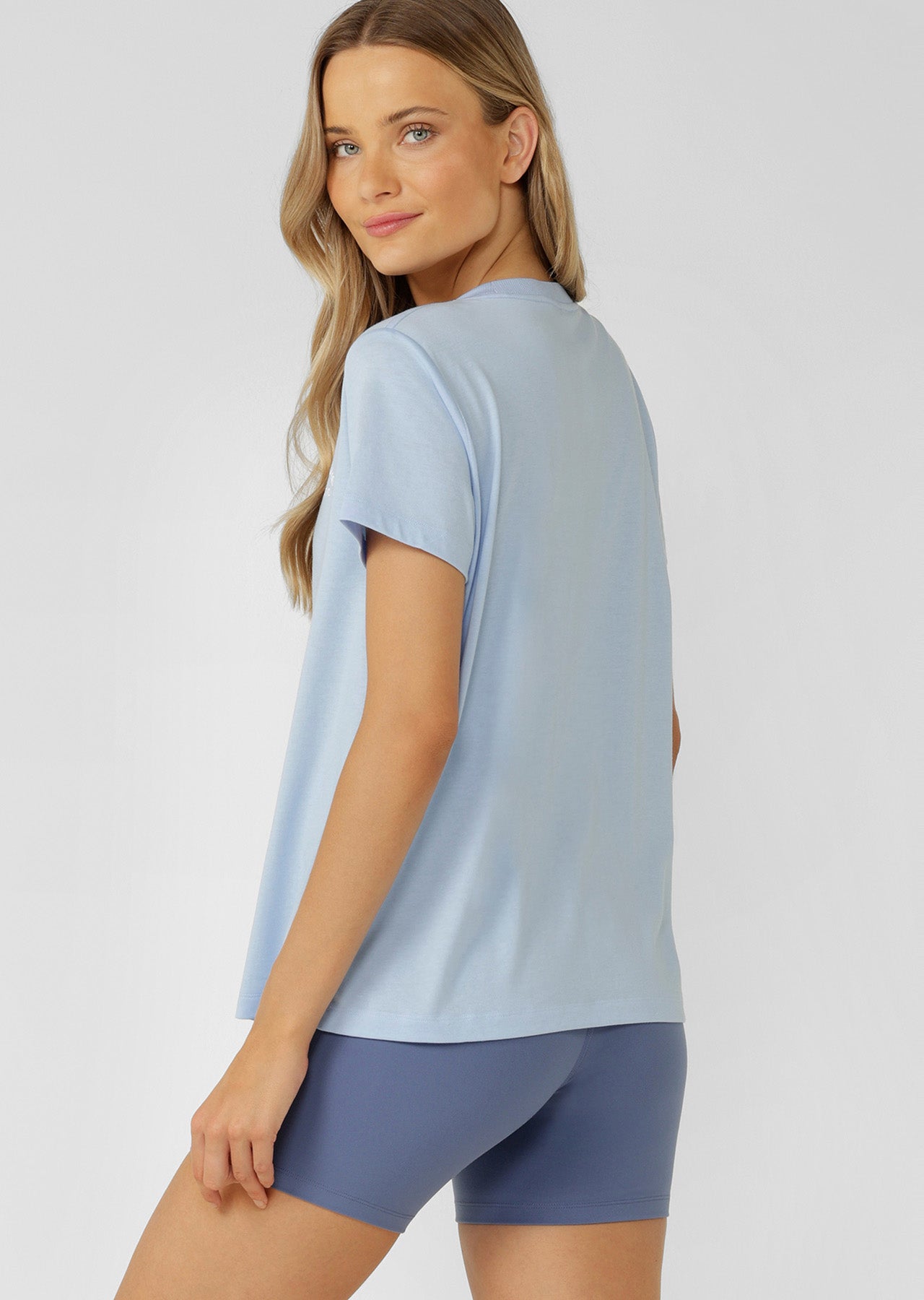 Lorna Jane Lotus T-Shirt - Oxford Blue