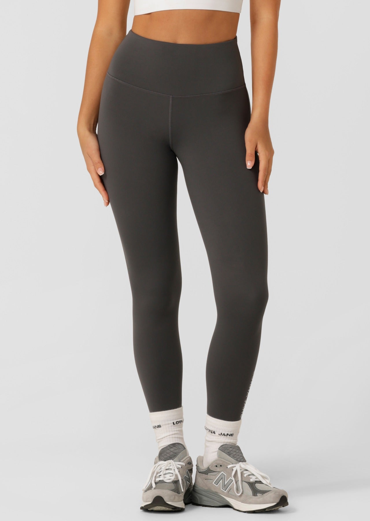 Lorna Jane Lotus No Chafe Ankle Biter Leggings - Titanium