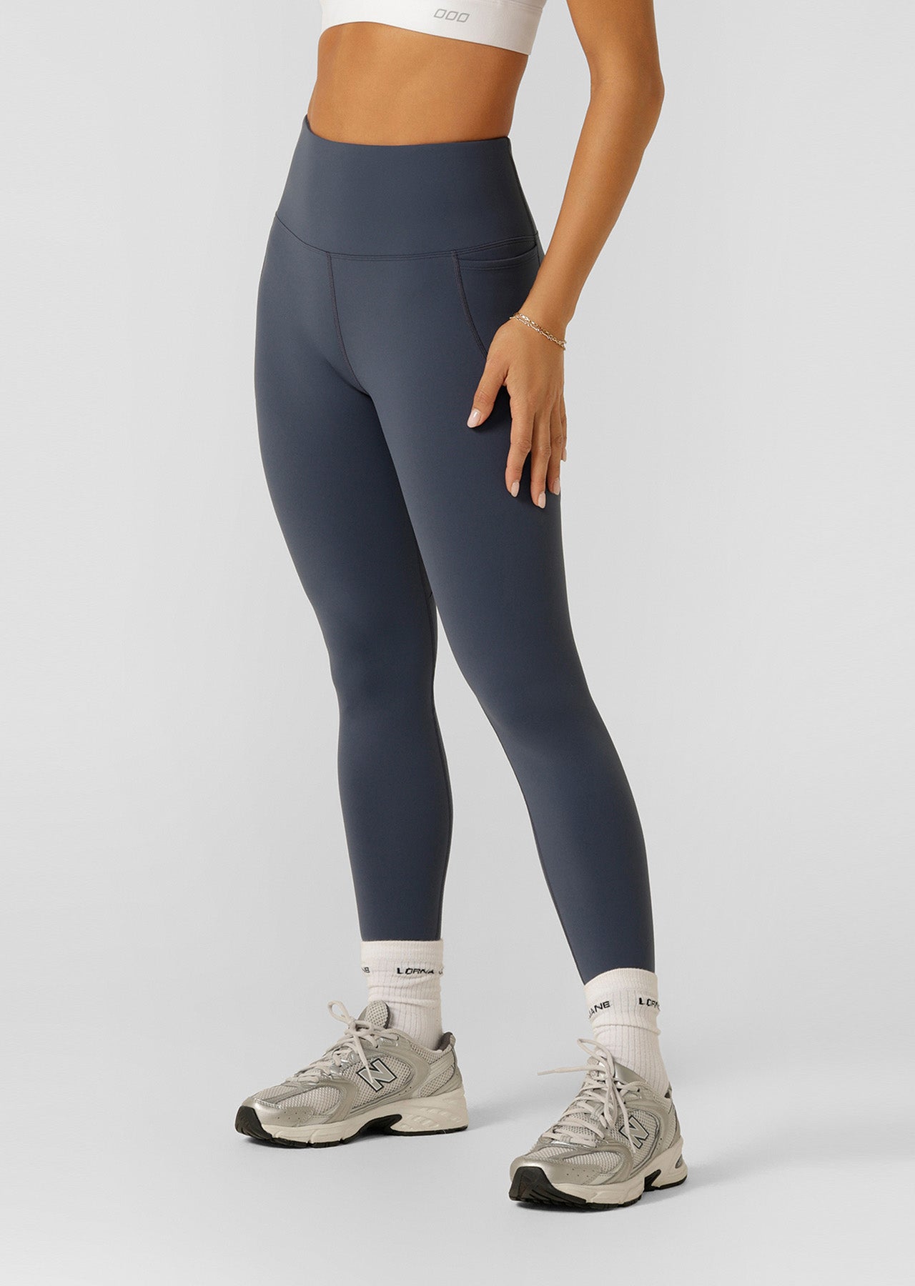 Lorna Jane Amy Thermal Phone Pocket Ankle Biter Leggings - Ash Blue