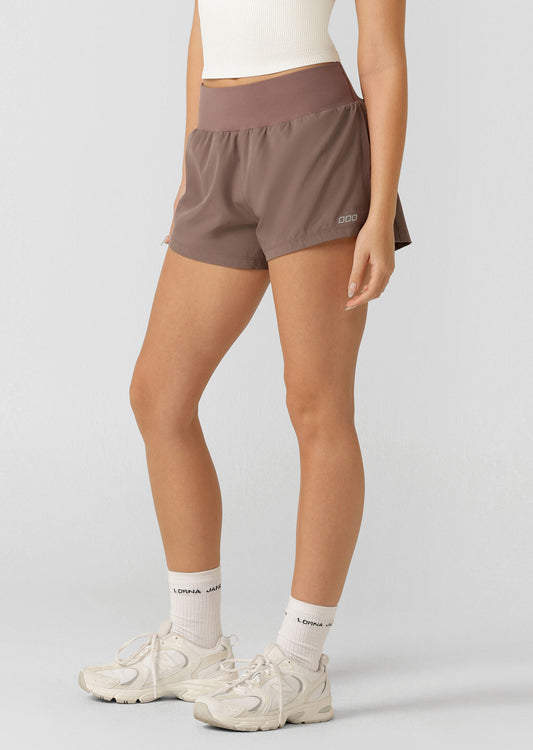 Lorna Jane Amy Stretch & Stride Pocket Run Shorts - Stone