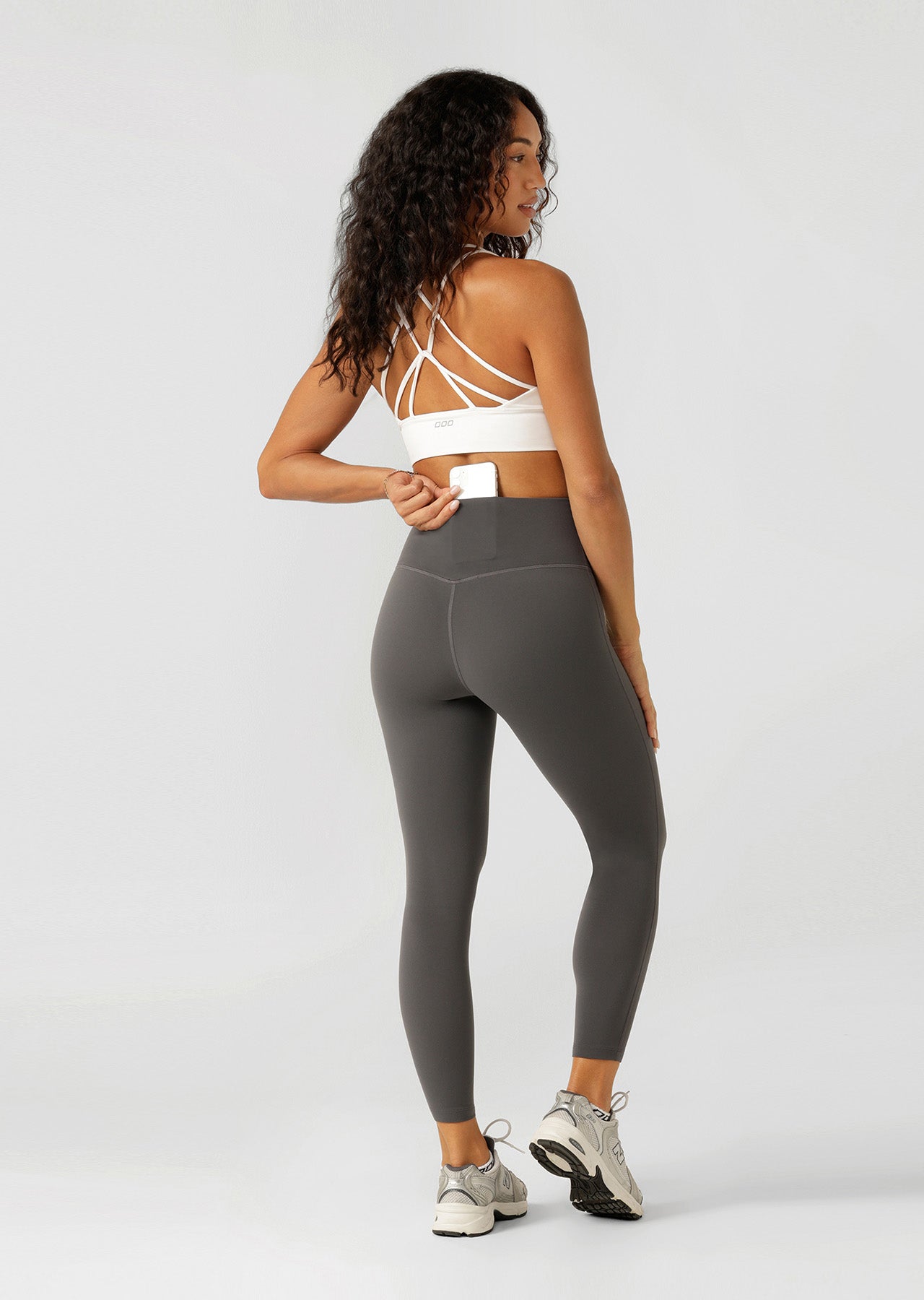 Lorna Jane Lotus No Chafe Phone Pocket Ankle Biter Leggings - Titanium