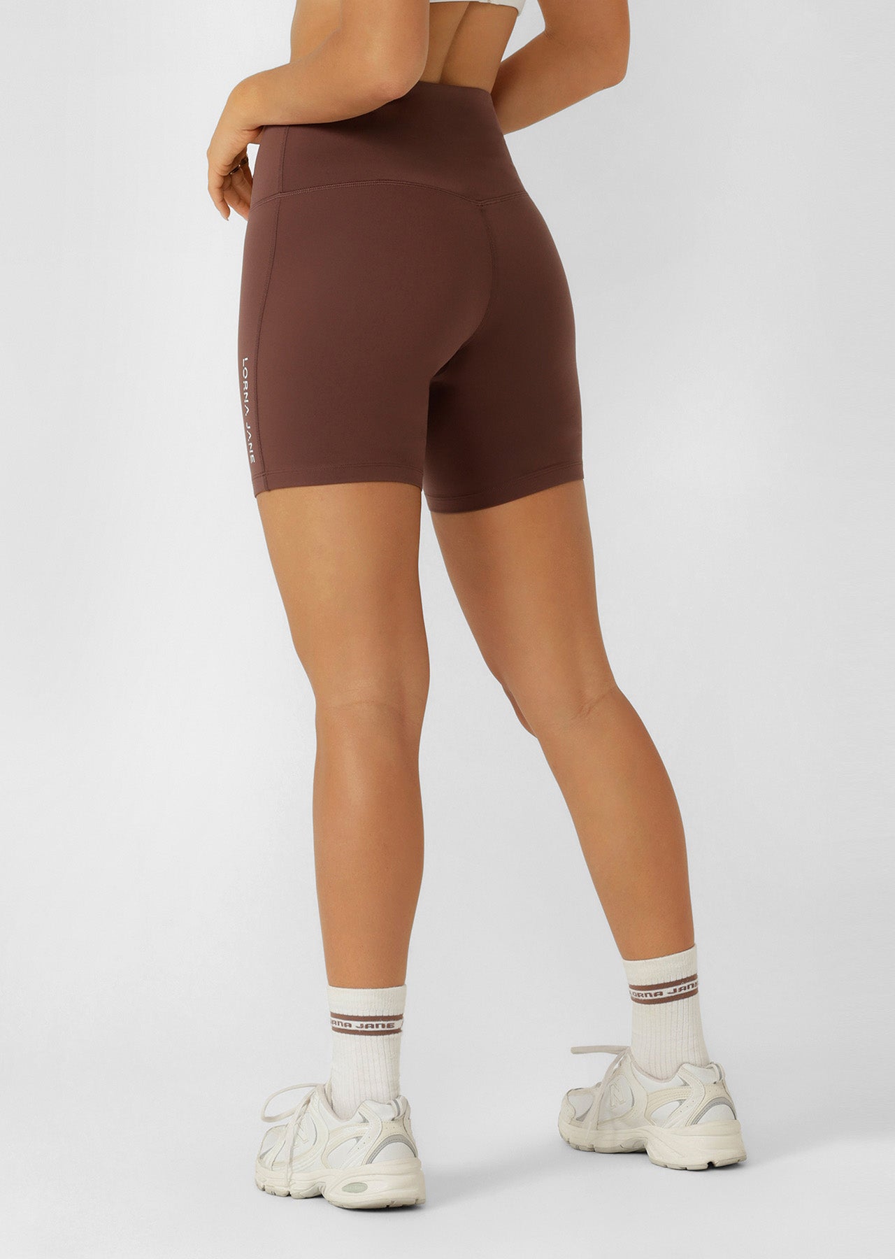 Lorna Jane Lotus No Chafe Phone Pocket 16cm Bike Shorts - Onyx