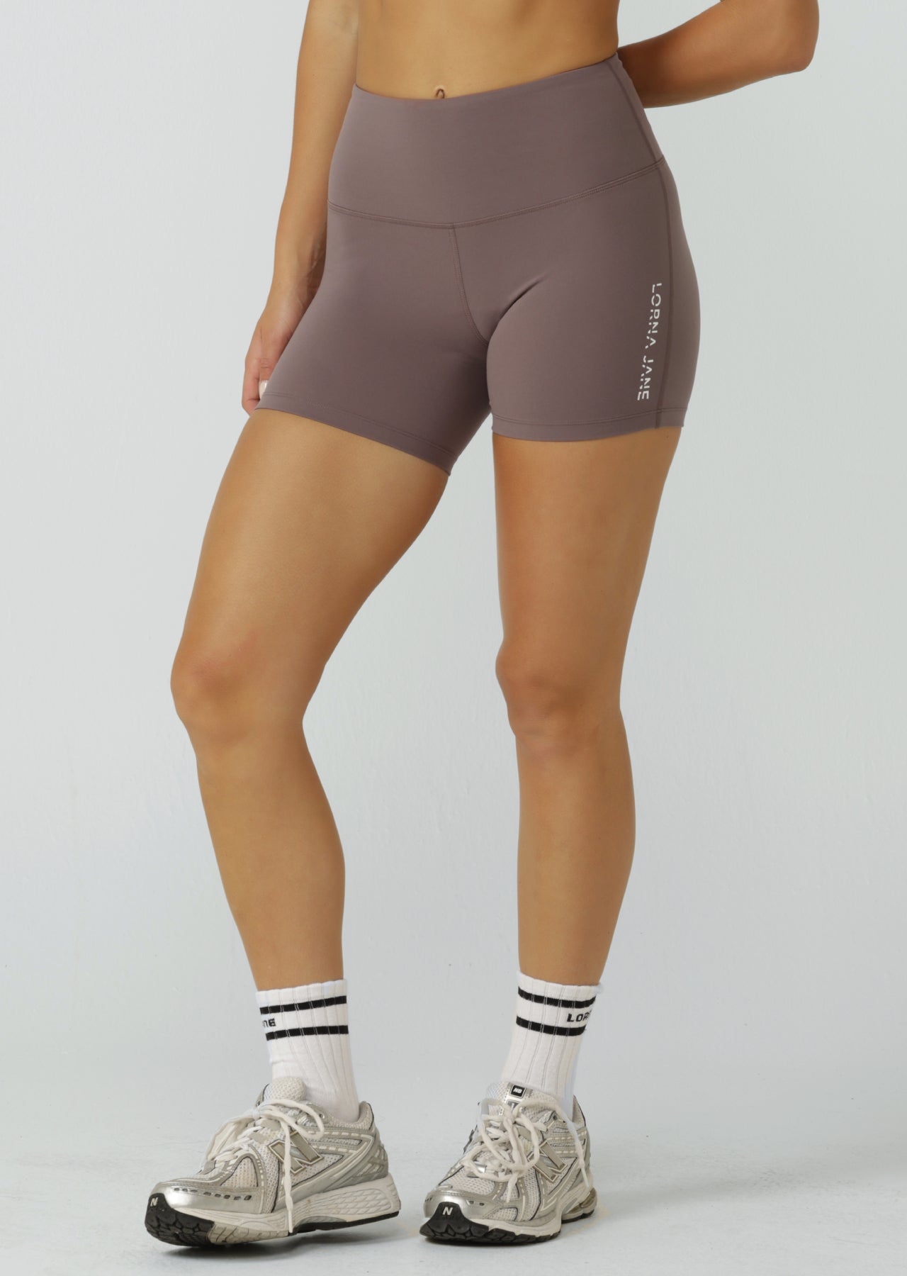 Lorna Jane Lotus No Chafe Phone Pocket 12cm Bike Shorts - Stone