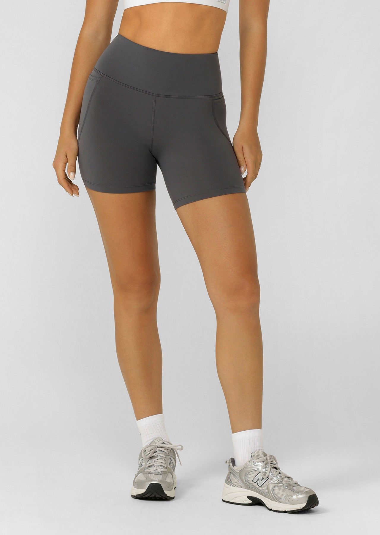 Lorna Jane Amy No Chafe Phone Pocket 14cm Bike Shorts - Titanium