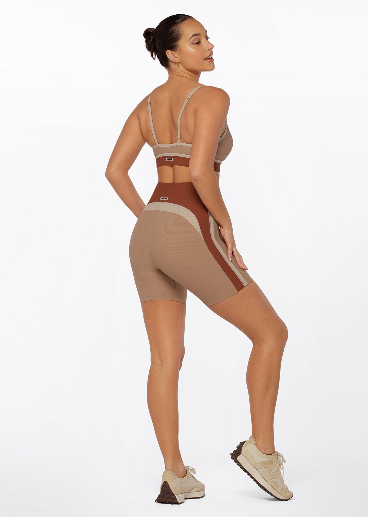 Lorna Jane Grounded Rib Sports Bra - Walnut