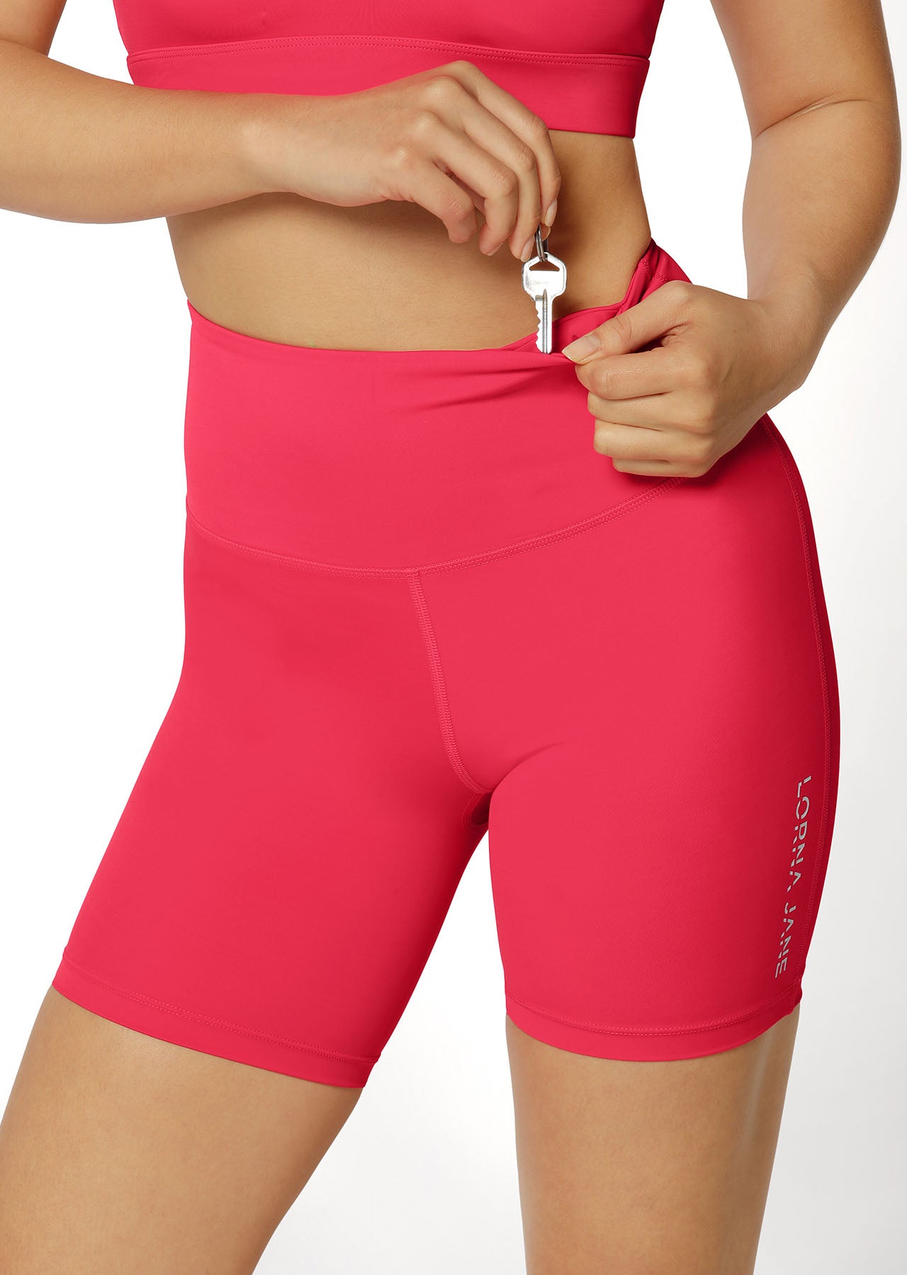 Lorna Jane Lotus No Chafe Cool Touch Bike Shorts - Neon Raspberry