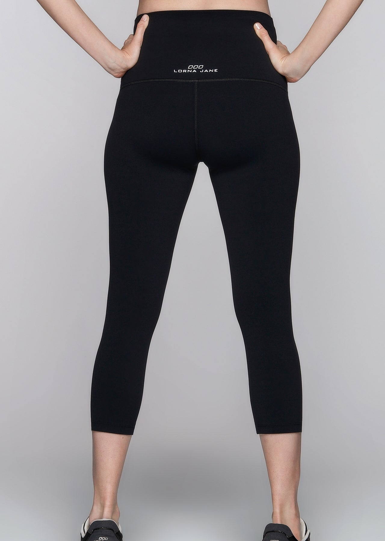 Lorna Jane LJ Maternity 7/8 Tight - Black