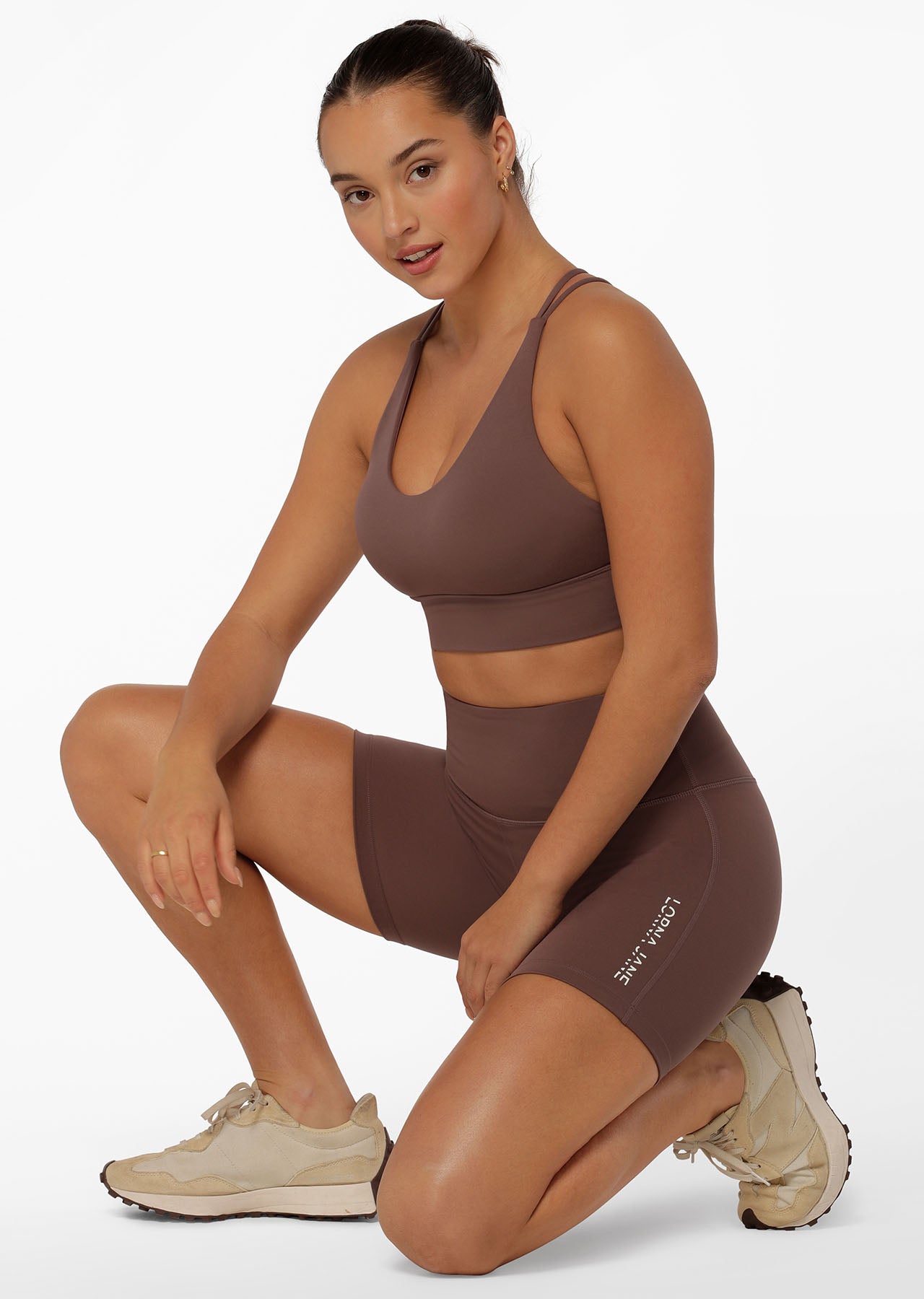 Lorna Jane Lotus No Chafe 16cm Bike Shorts - Stone