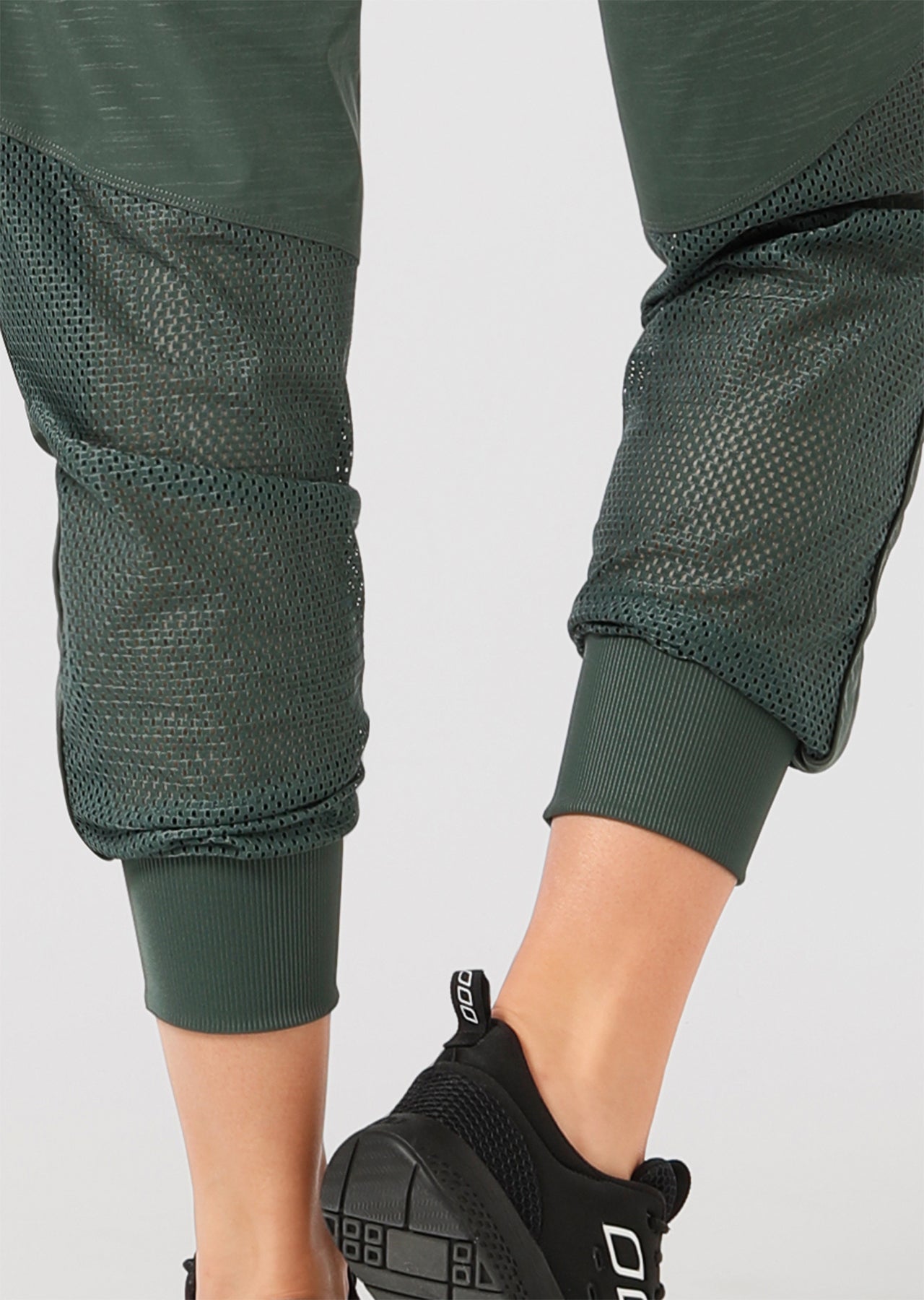 Lorna Jane Roam Free Active Pants - Military