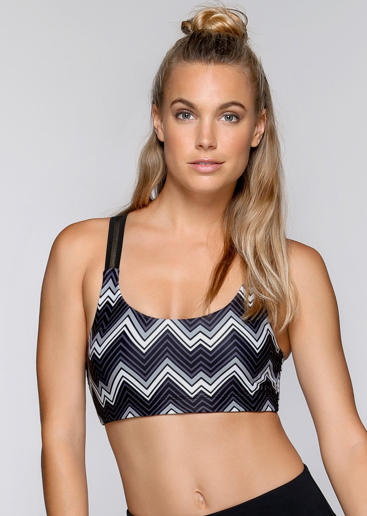 Lorna Jane Zigzag Sports Bra - Black/White